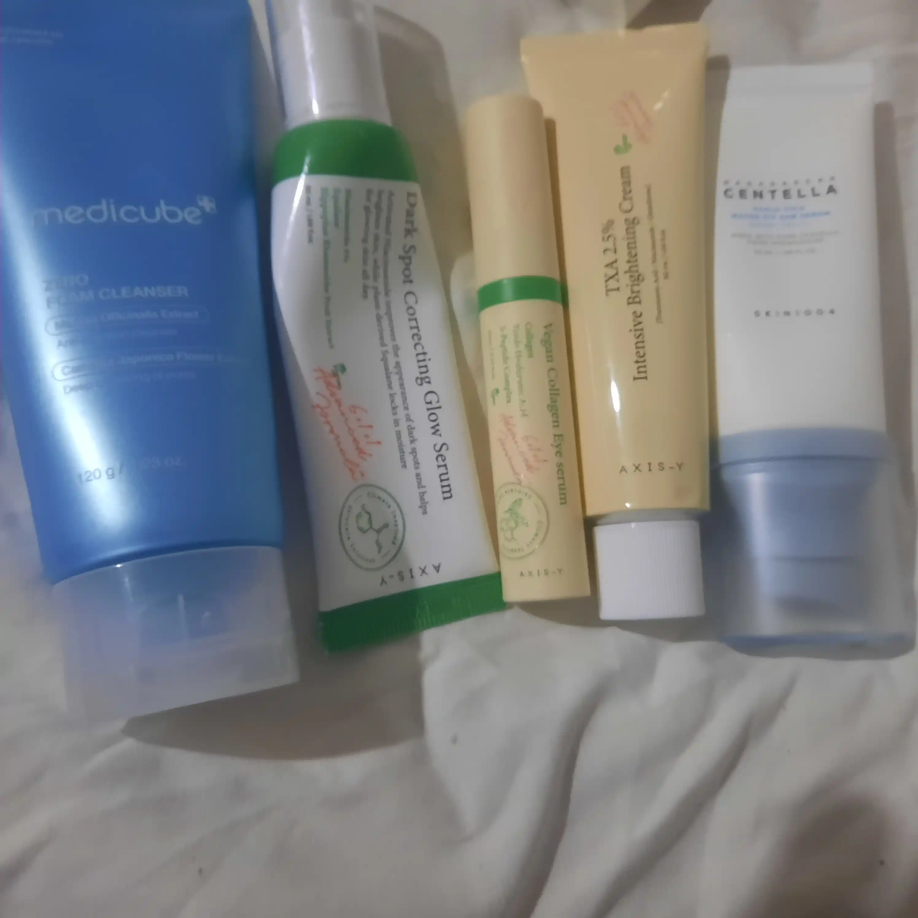 Yuzni oqartiruvchi krem AXIS-Y TXA 2.5% Intensive Brightening Cream, 50 ml