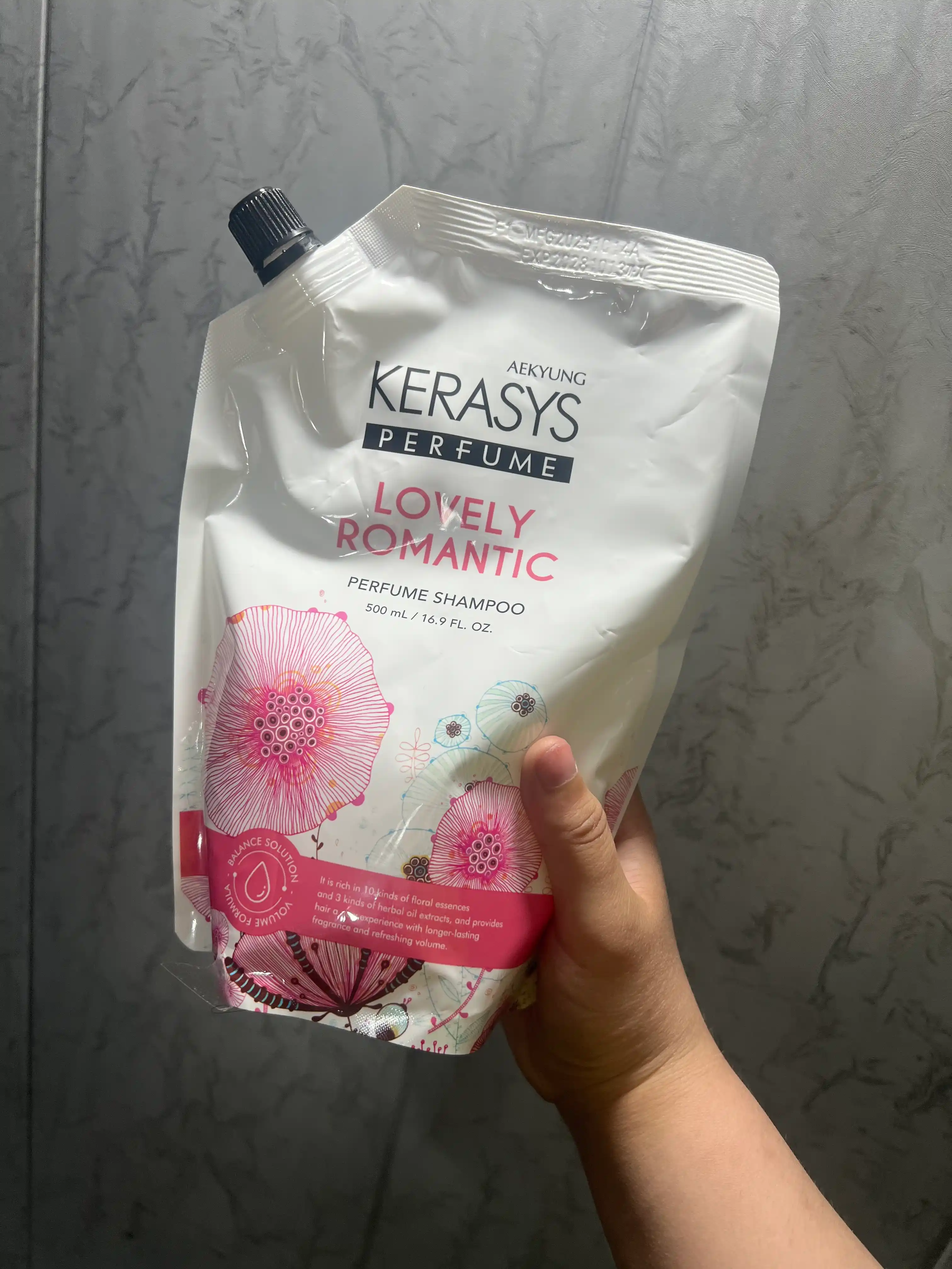 Шампунь с кератином, для женщин, с приятным ароматом, Kerasys Lovely Romantic