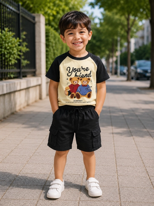 Летний комплект одежды для детей: футболка и шорты, удобный и стильный дизайн