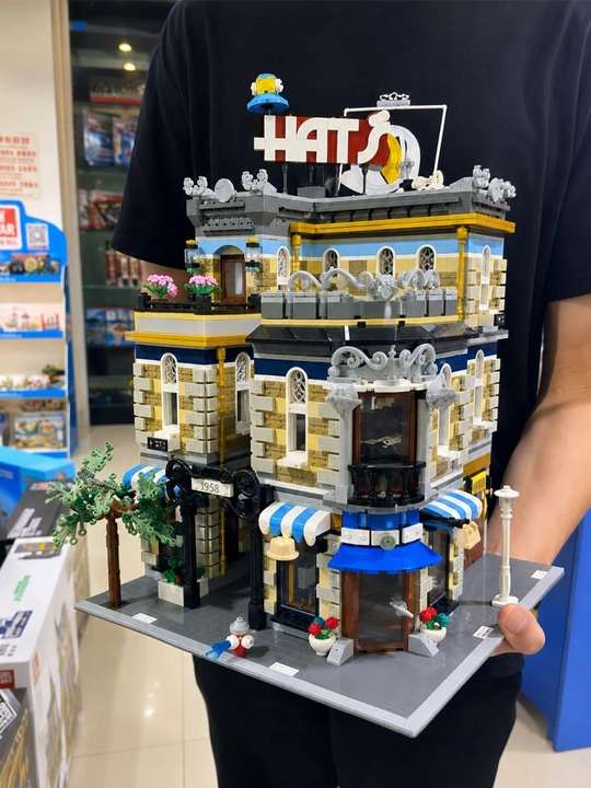 Katta Jiestar konstruktori Titanic Central Perk vokzal kitob do‘kon shahar binolari