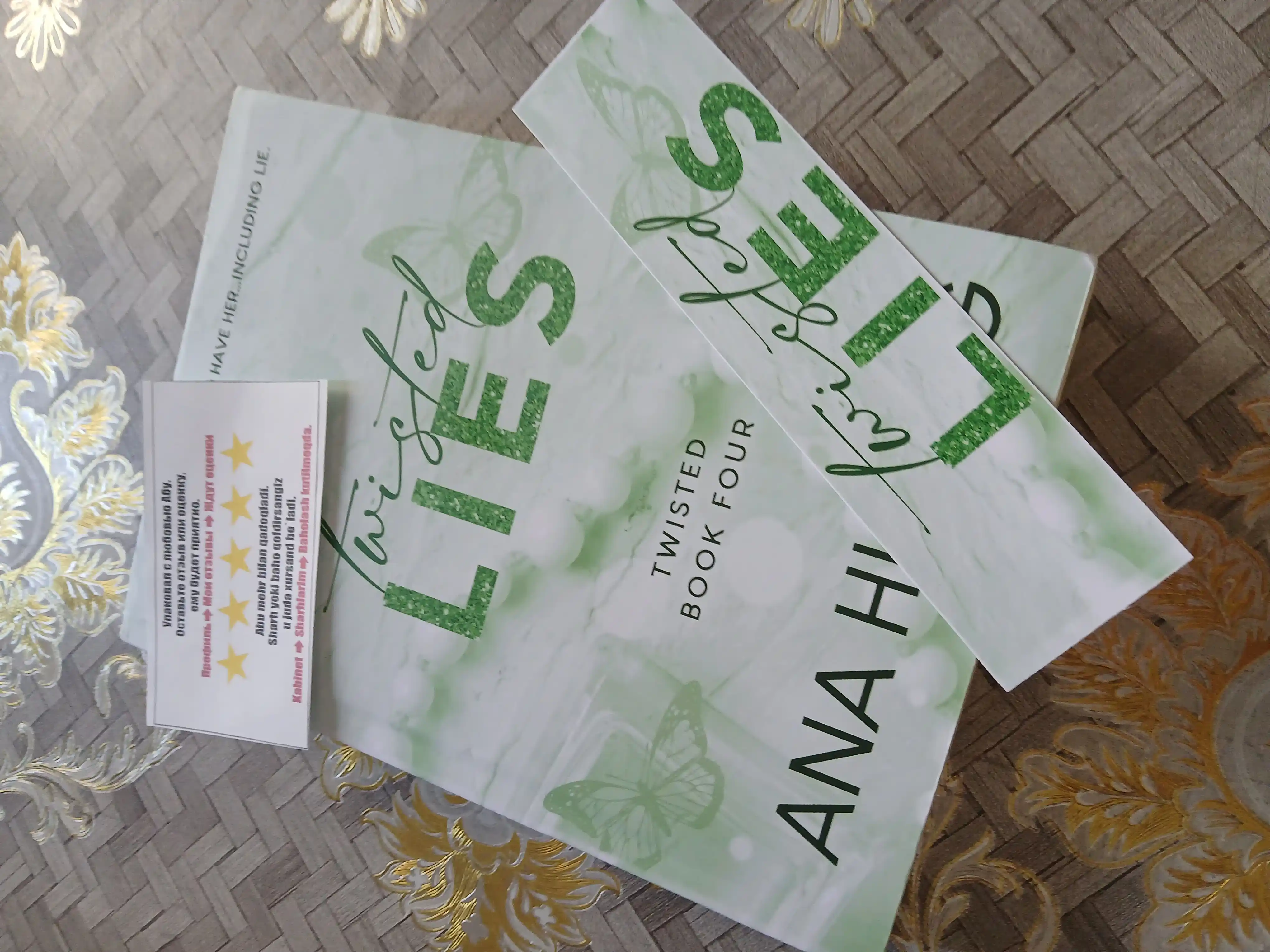 Twisted Love, Twisted Games, Twisted Hate, Twisted Lies, Ana Xuang, на английском