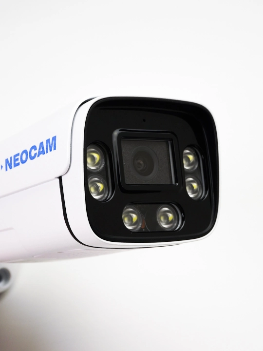 Система видеонаблюдения NEOCAM 4 камеры 4K с регистратором и HDD, PoE