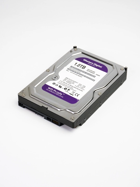 Система видеонаблюдения NEOCAM 4 камеры 4K с регистратором и HDD, PoE