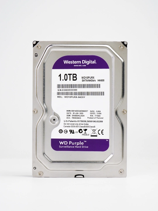 Система видеонаблюдения NEOCAM 4 камеры 4K с регистратором и HDD, PoE