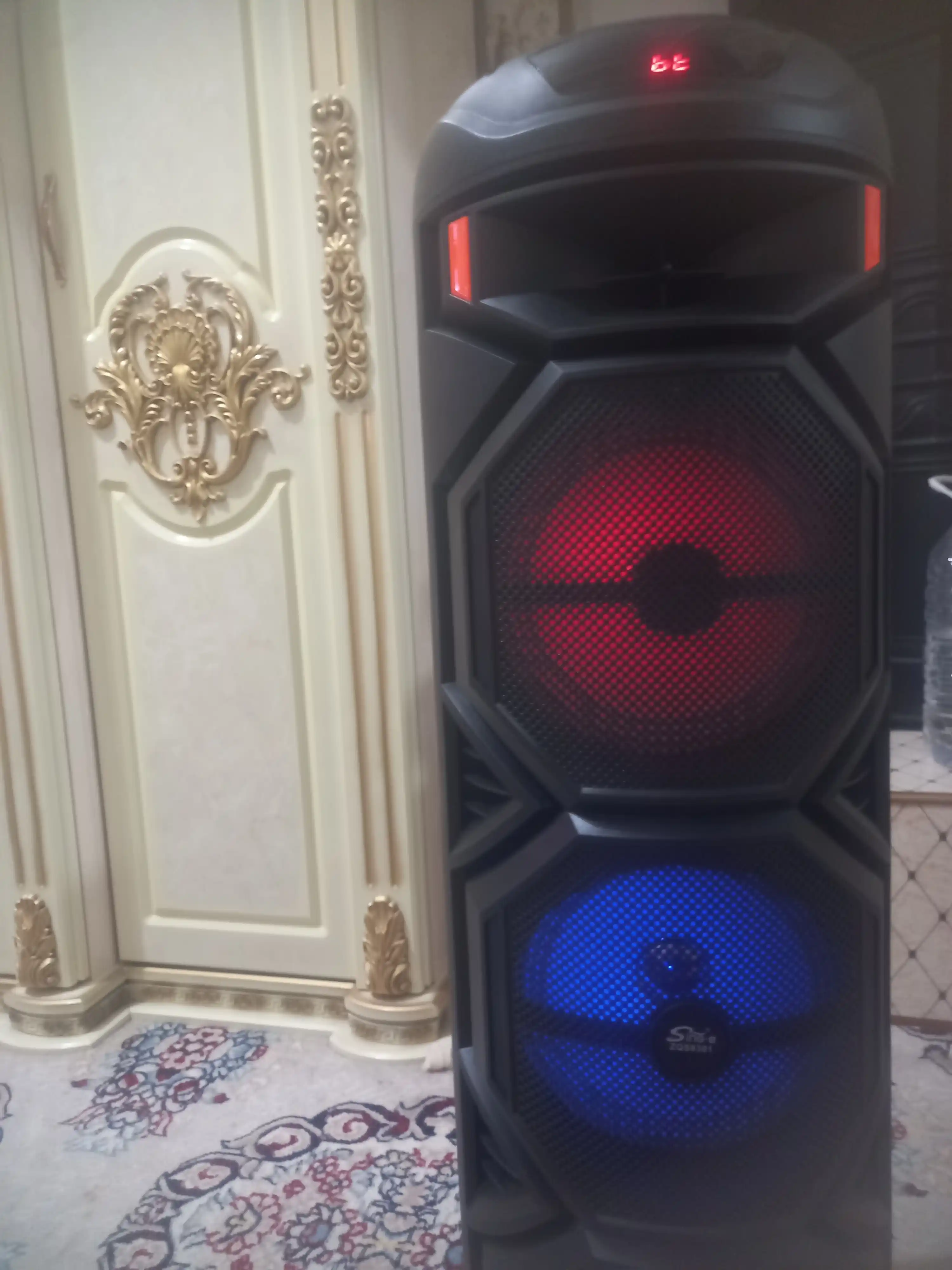 Karaoke va RGB yoritgichli Sing-E portativ Bluetooth karnay - kuchli tovush