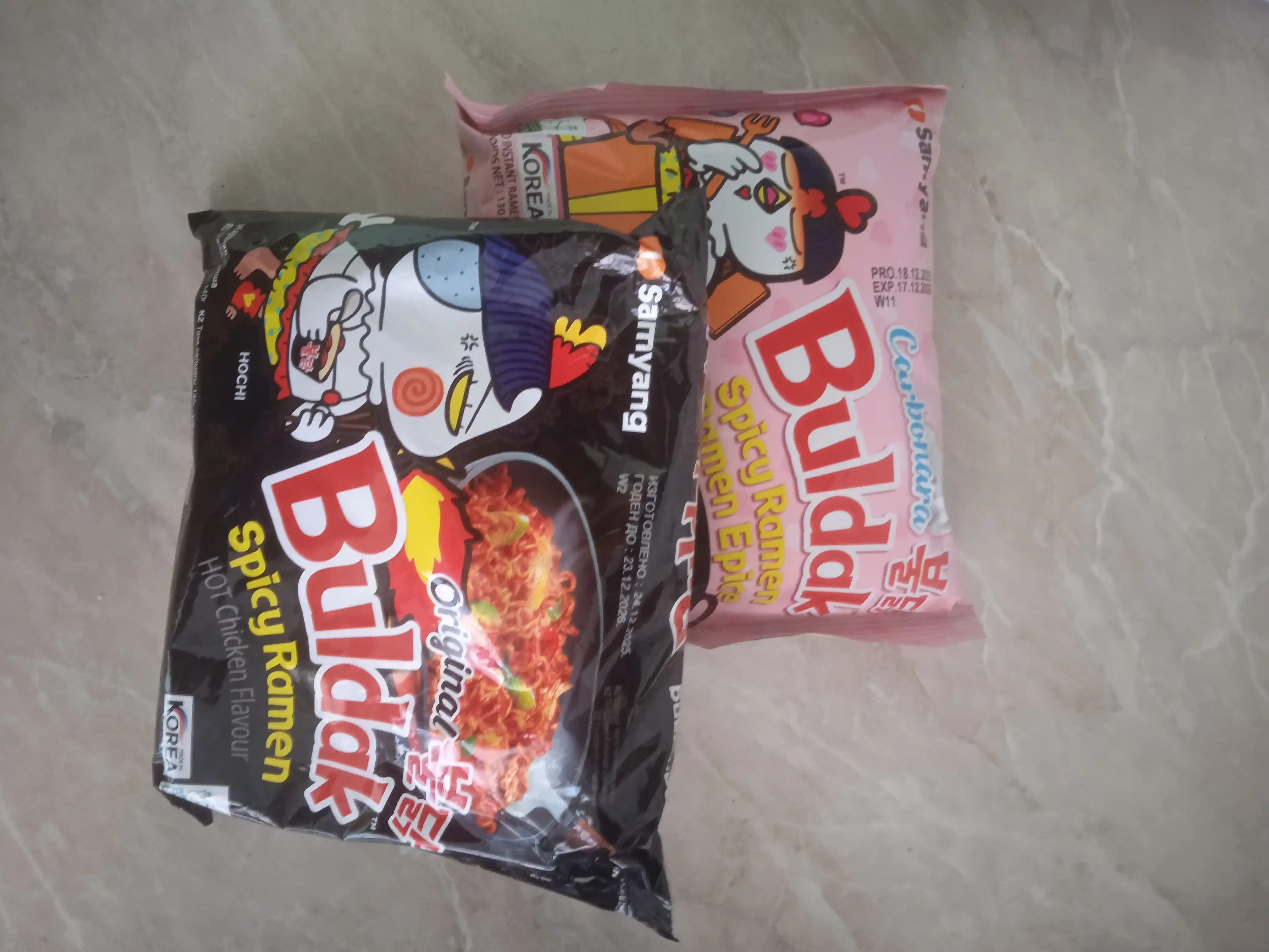 Лапша быстрого приготовления BULDAK CARBONARA HOT CHICKEN RAMEN, 140 г