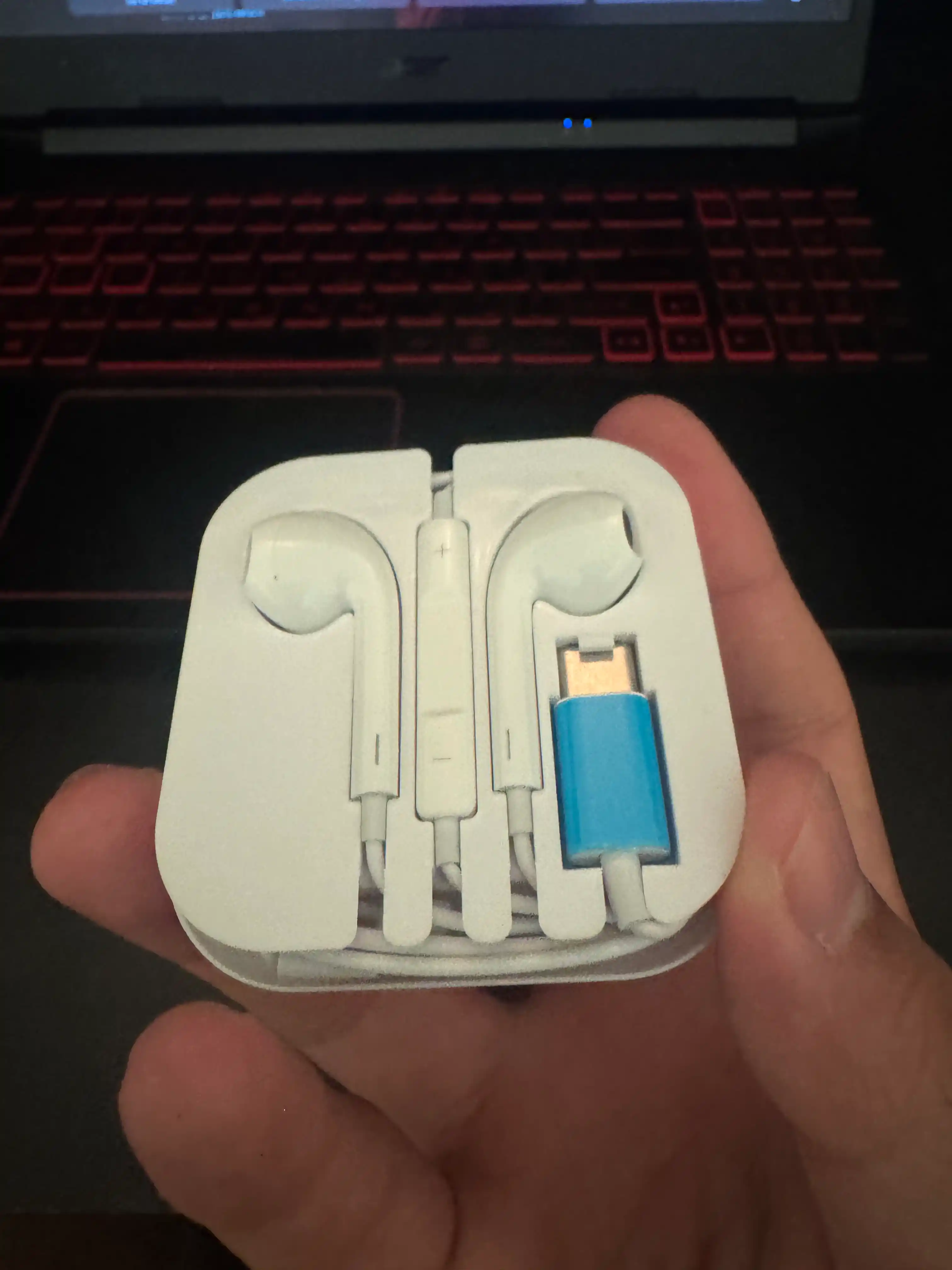 IPhone uchun simli quloqchinlar,naushniklar mikrafon bilan — type-c, lightning