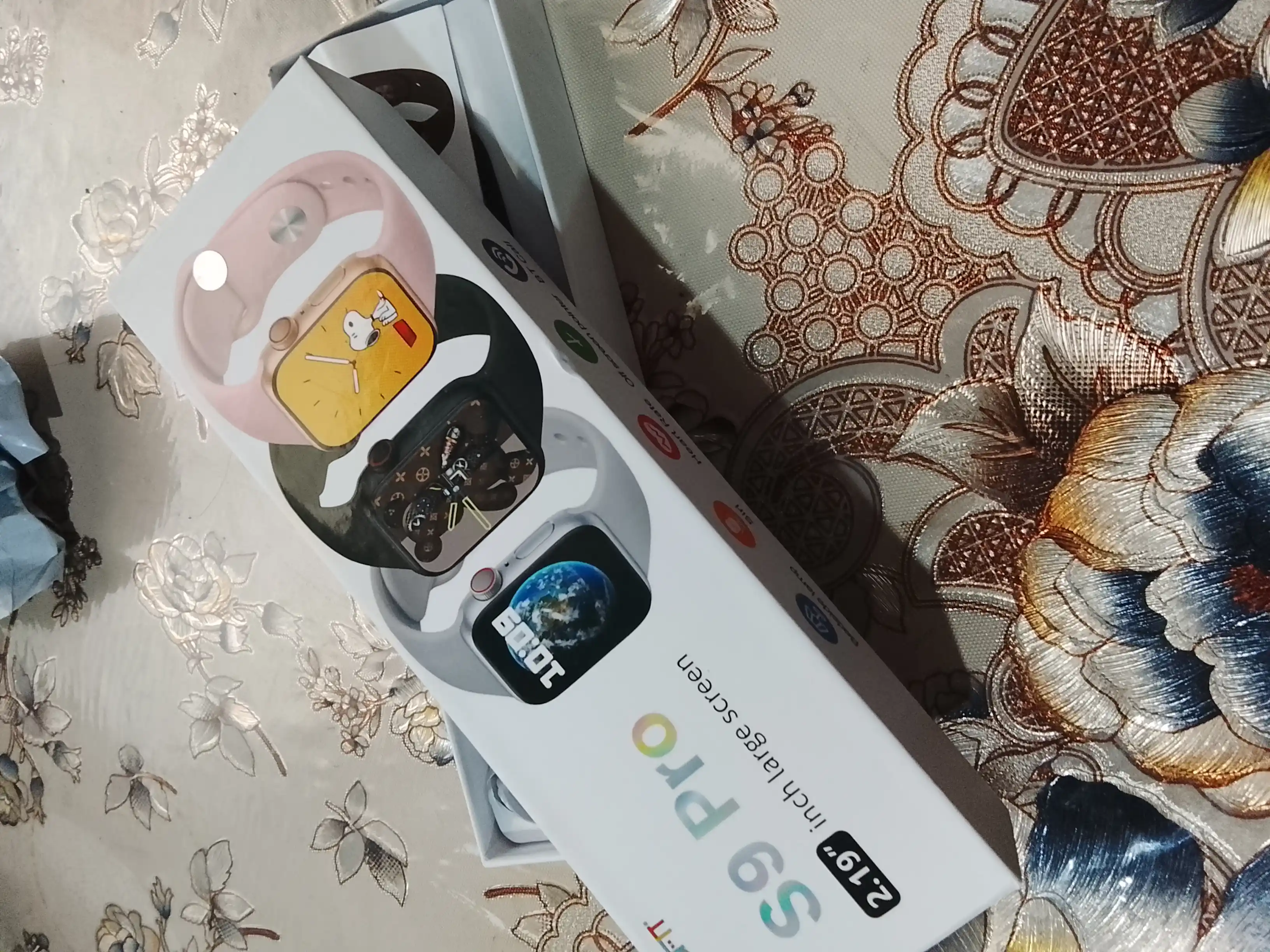Aqlli soat, 1+1, 2 ta Smart Watch 8 va 8 ultra, 11 ta kamar va g'ilof bilan