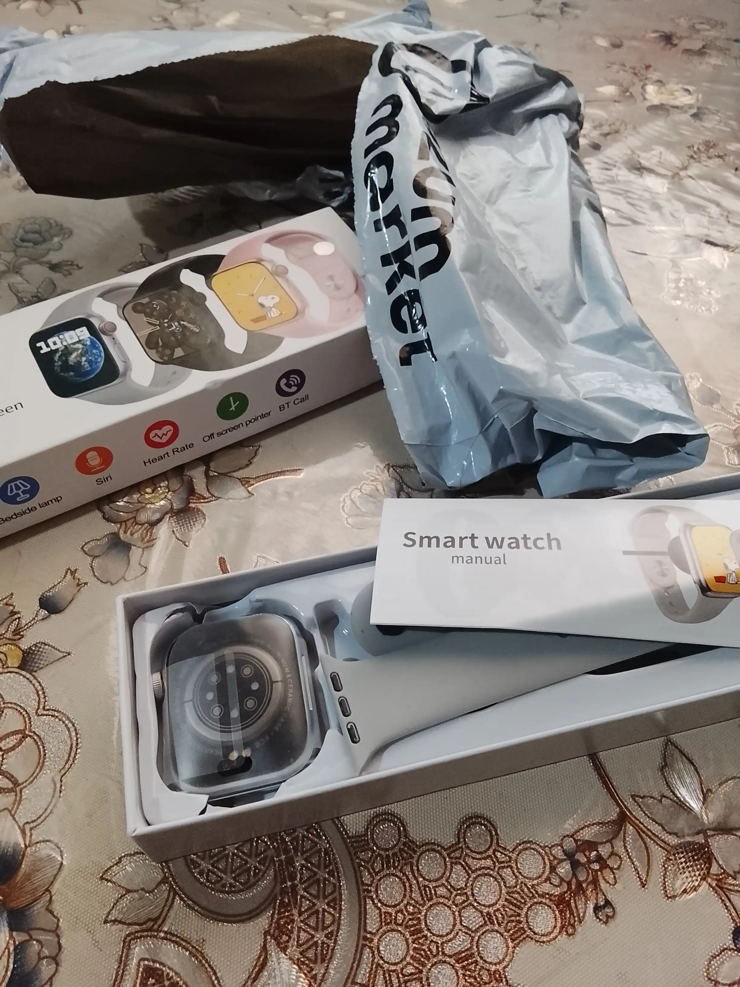 Aqlli soat, 1+1, 2 ta Smart Watch 8 va 8 ultra, 11 ta kamar va g'ilof bilan