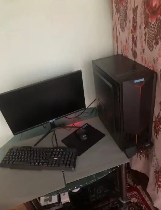Ofis, uy va o'qish uchun shaxsiy kompyuter, Windows o'rnatilgan, Intel Core i5, 256 GB SSD