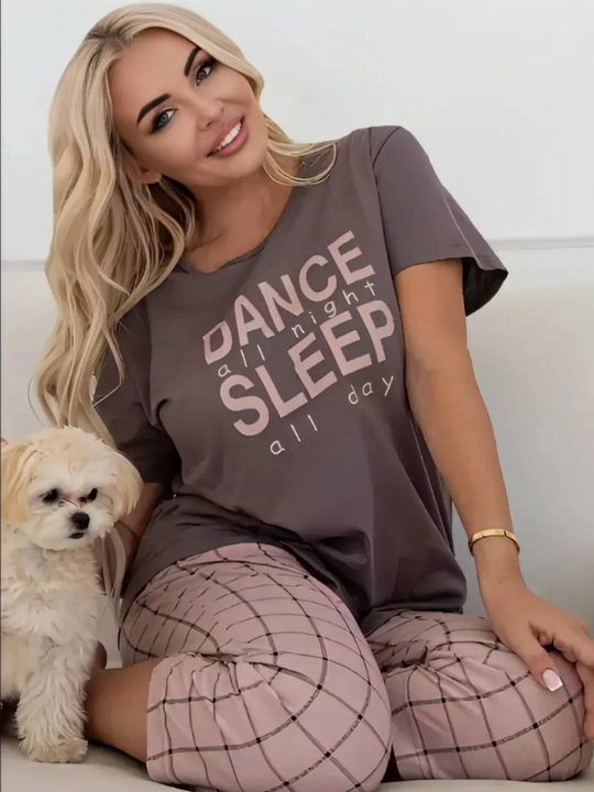 Ayollar pijama, shim va futbolkasi - 