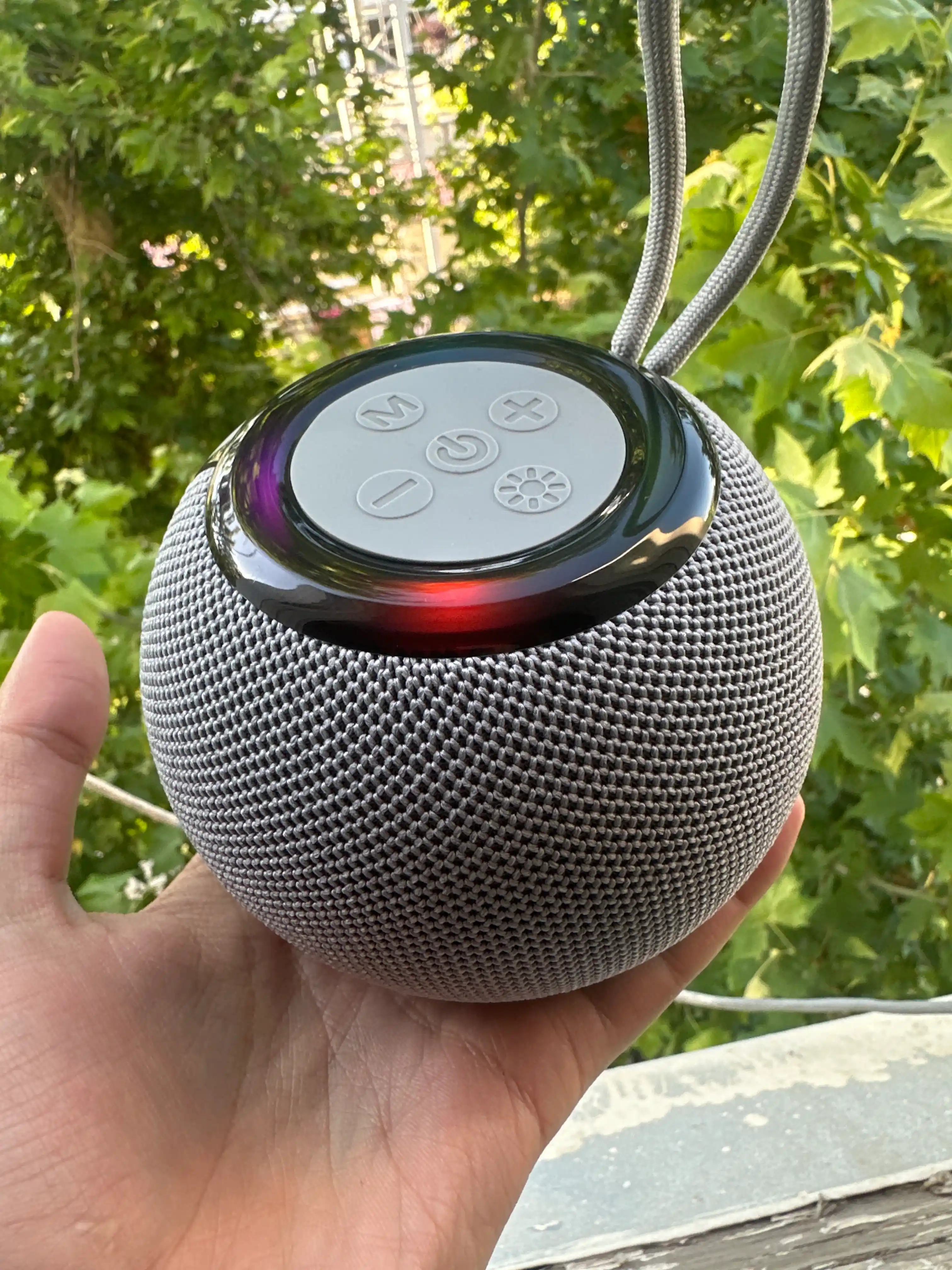 Bluetooth portativ kolonka  Kuchli ovoz, 5 soatgacha ishlaydi, TF/microSD