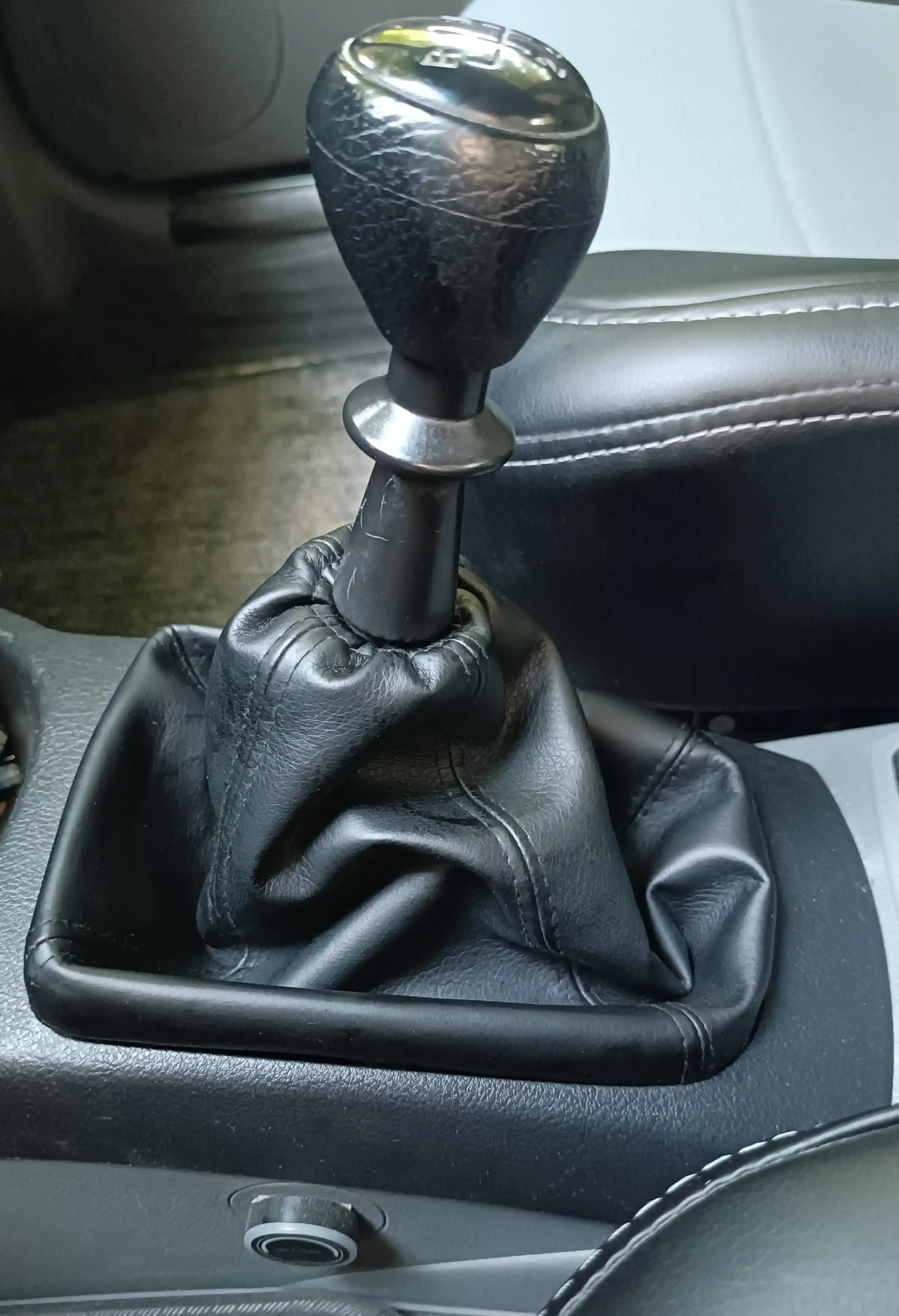 Чехол для ручки рычага КПП Lacetti, Cobalt, Nexia 1-2 -3, Matiz, Spark, Damas