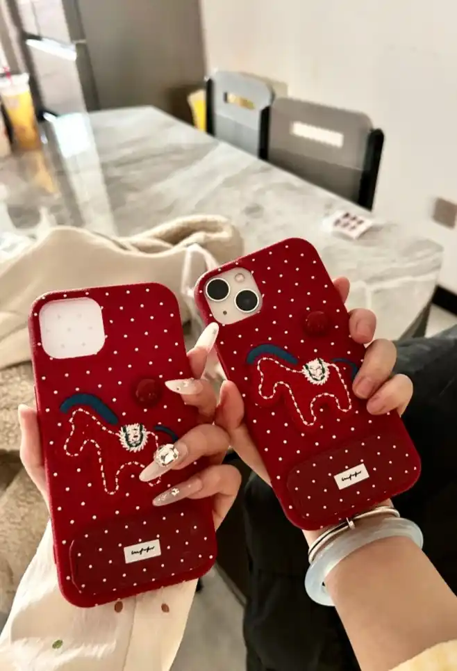 IPhone 13, 14, 15, 16, 17 Pro, Pro Max uchun g‘ilofi
