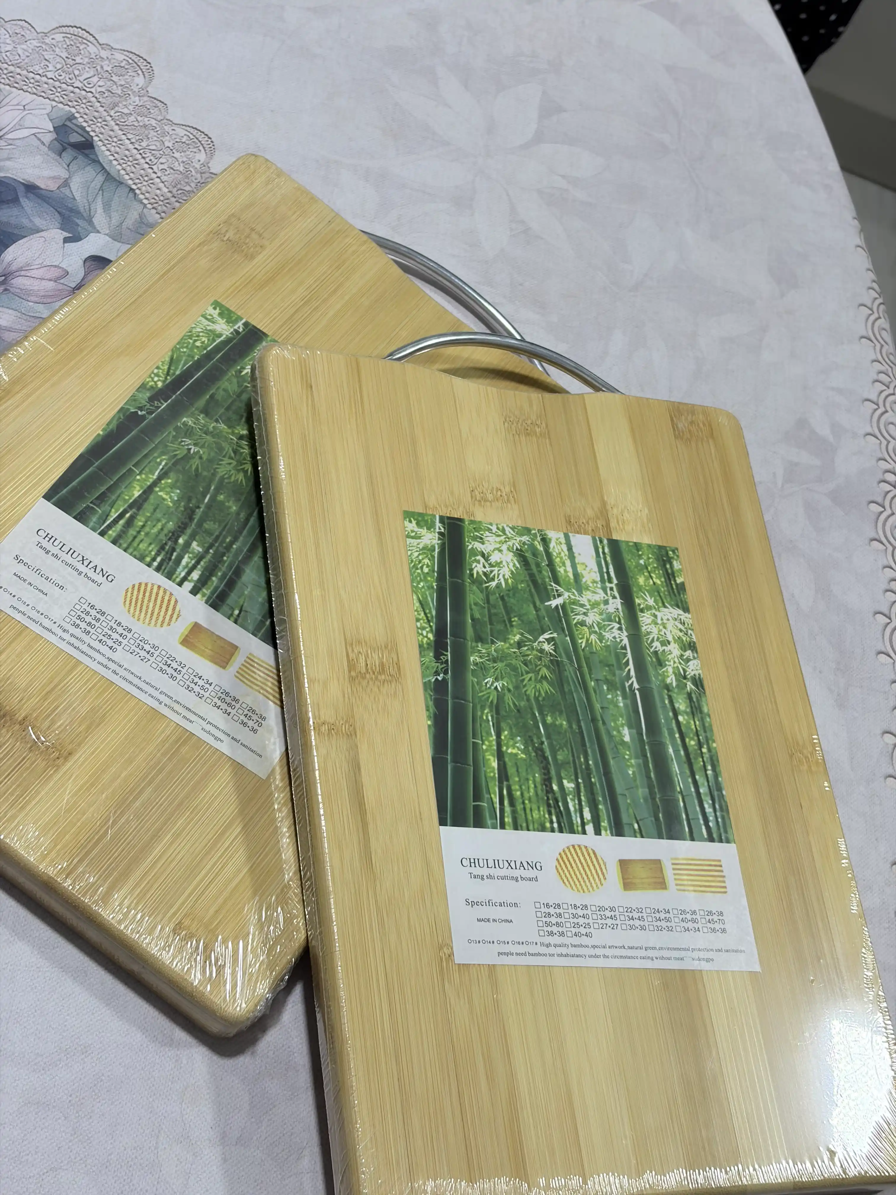 Бамбуковая доска, разделочная доска для кухни, эко доска, доска с металлической ручкой