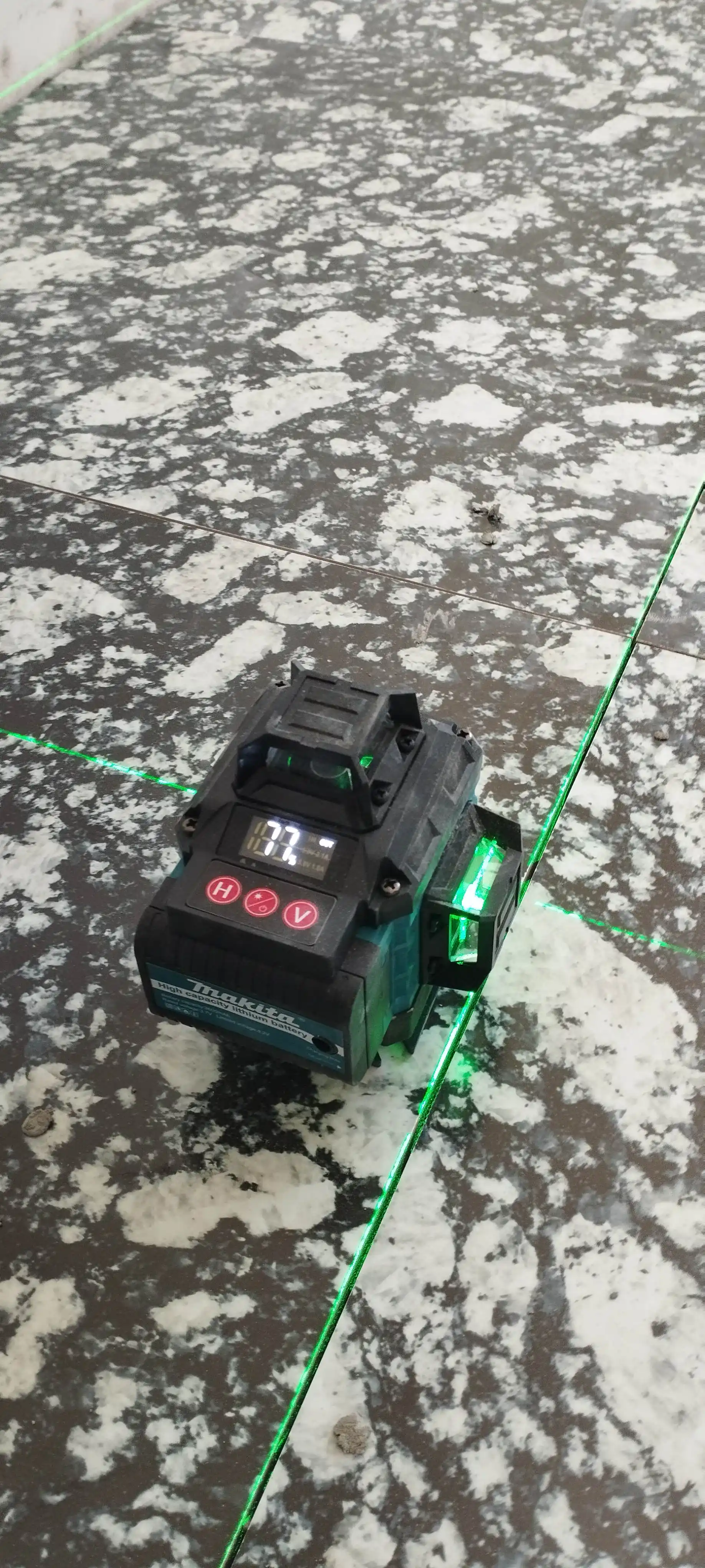 Лазерный уровень 4D Mk D16, со стойкой