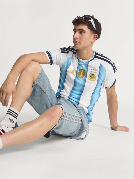 2026-yilgi FIFA Jahon chempionati uchun terma jamoalarning uy va safar formasi
