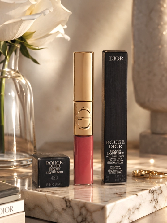  Блеск для губ Dior Rouge Liquid Sequin 420 Pink Star – яркий эффект и комфорт