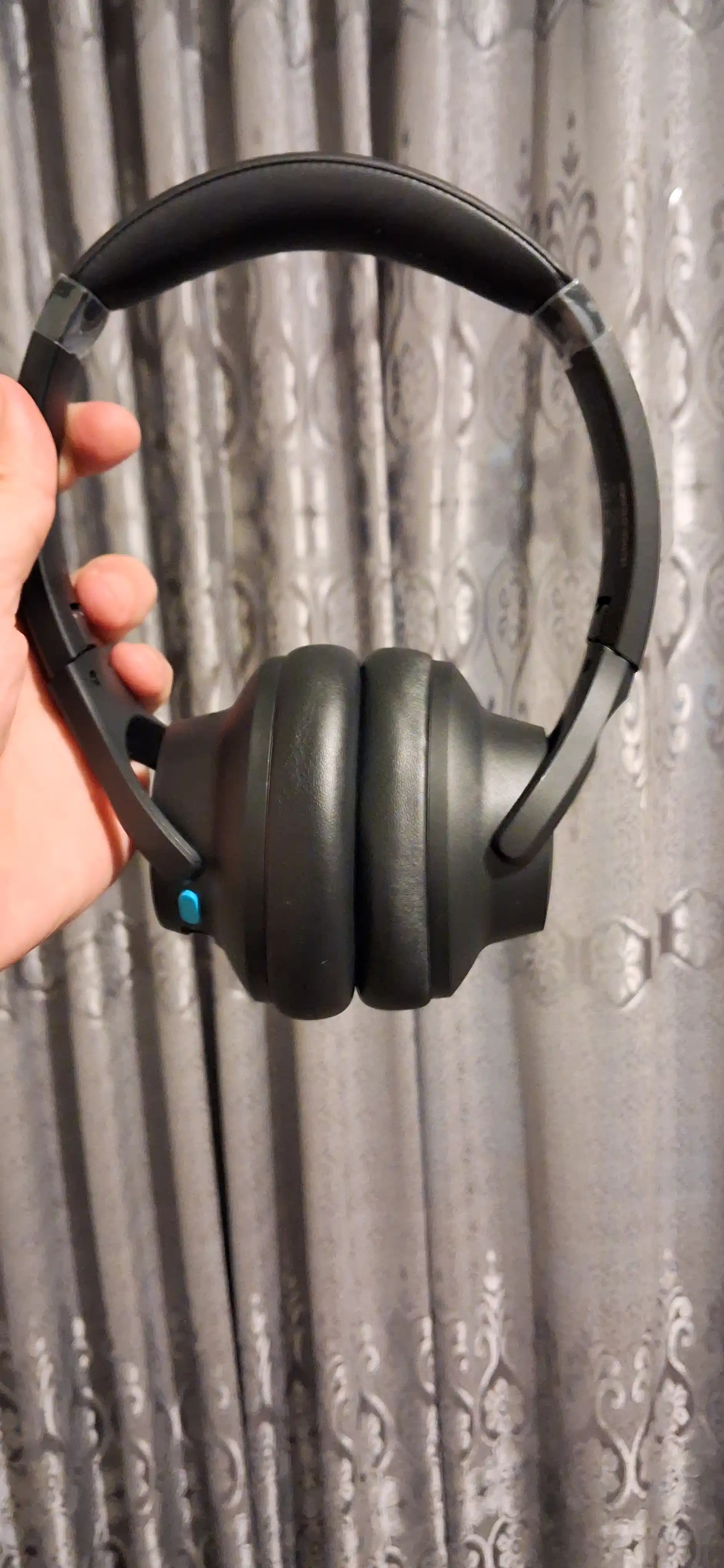 Наушники Soundcore Q11i — мощный звук и до 60 часов работы