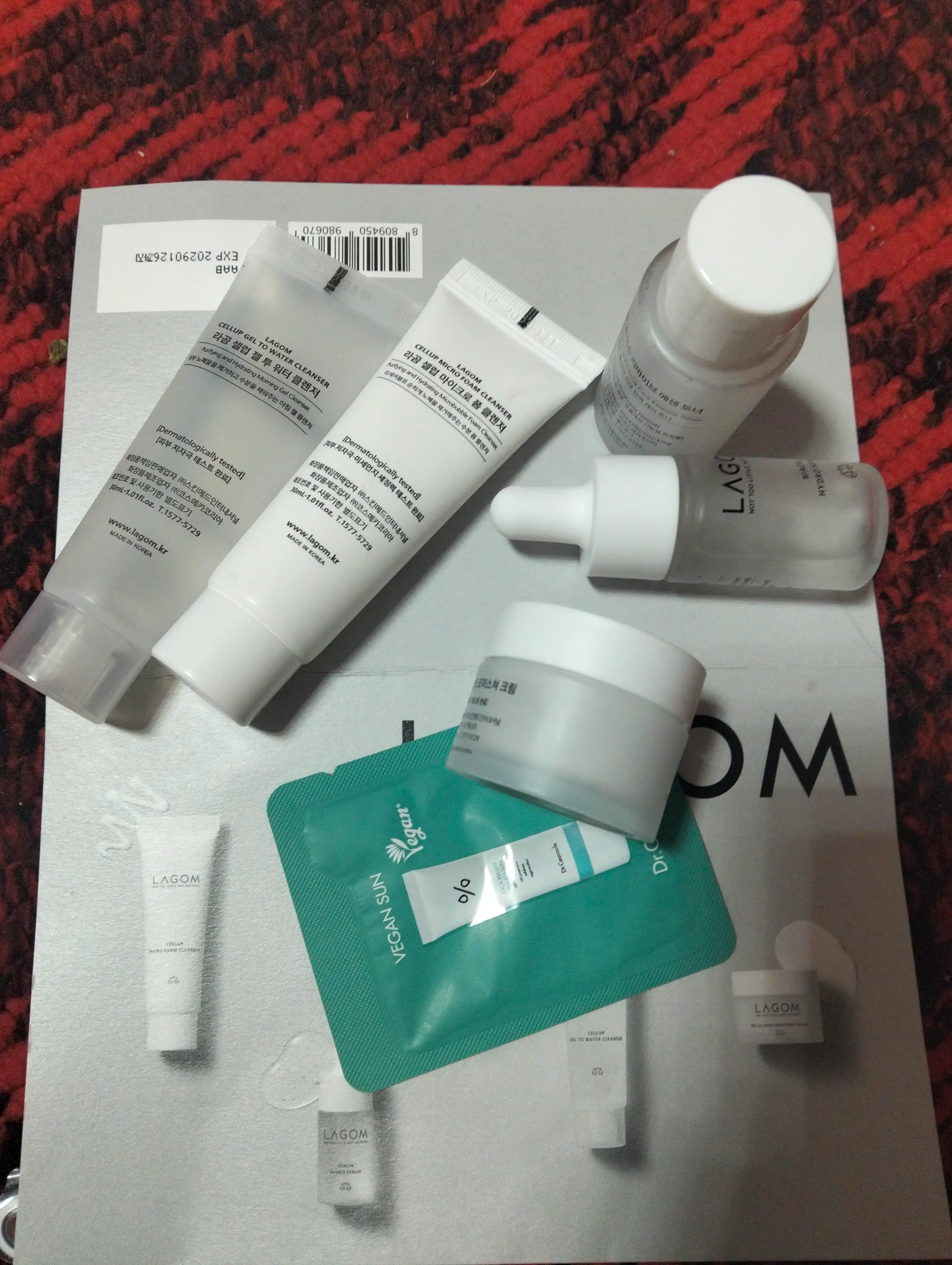 Lagom Travel Kit набор миниатюр для увлажнения кожи лица