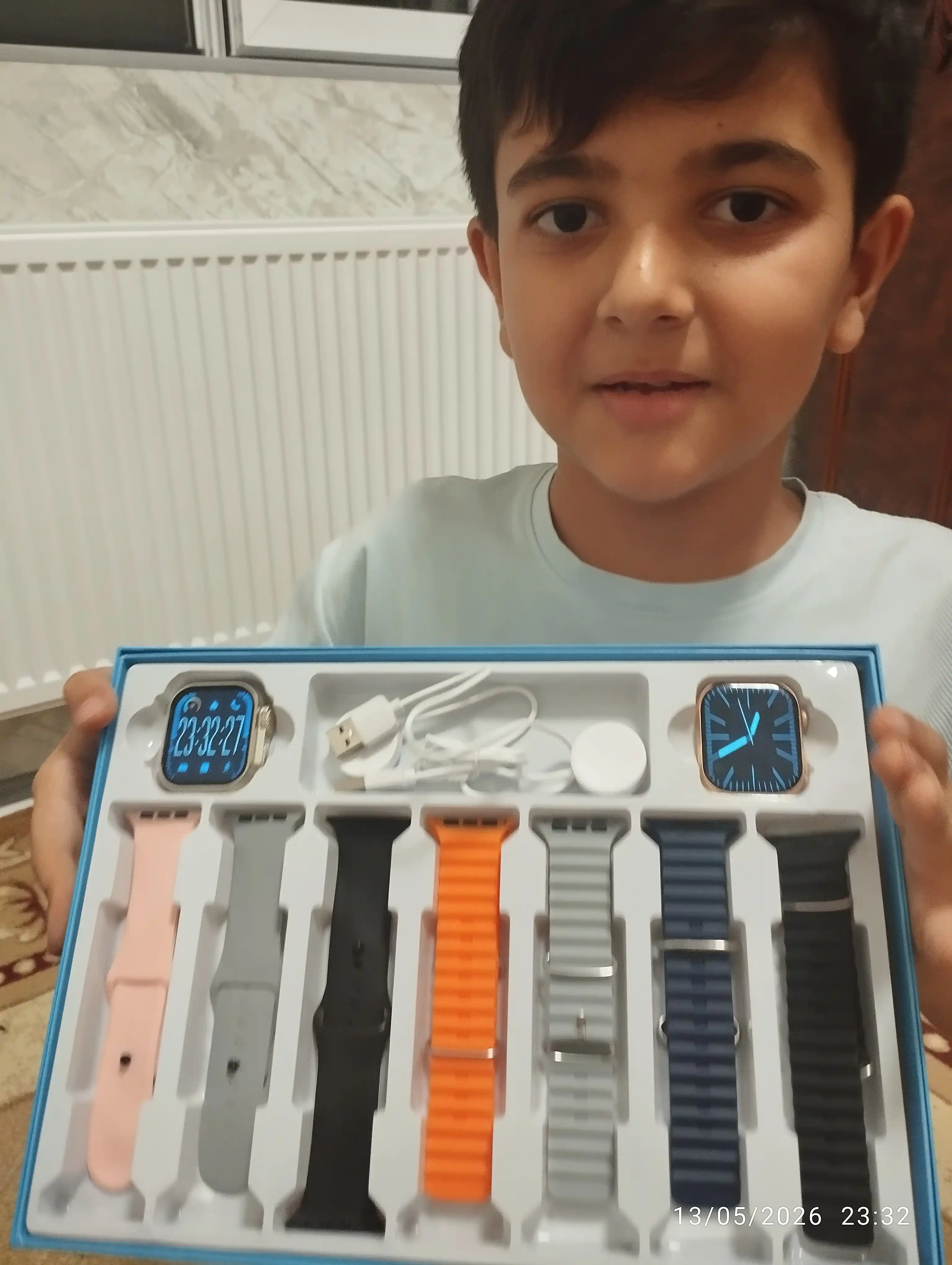 Smart Watch Ultra и Smart Watch 10, наушники Pods 2, ремешки 8–10 штук