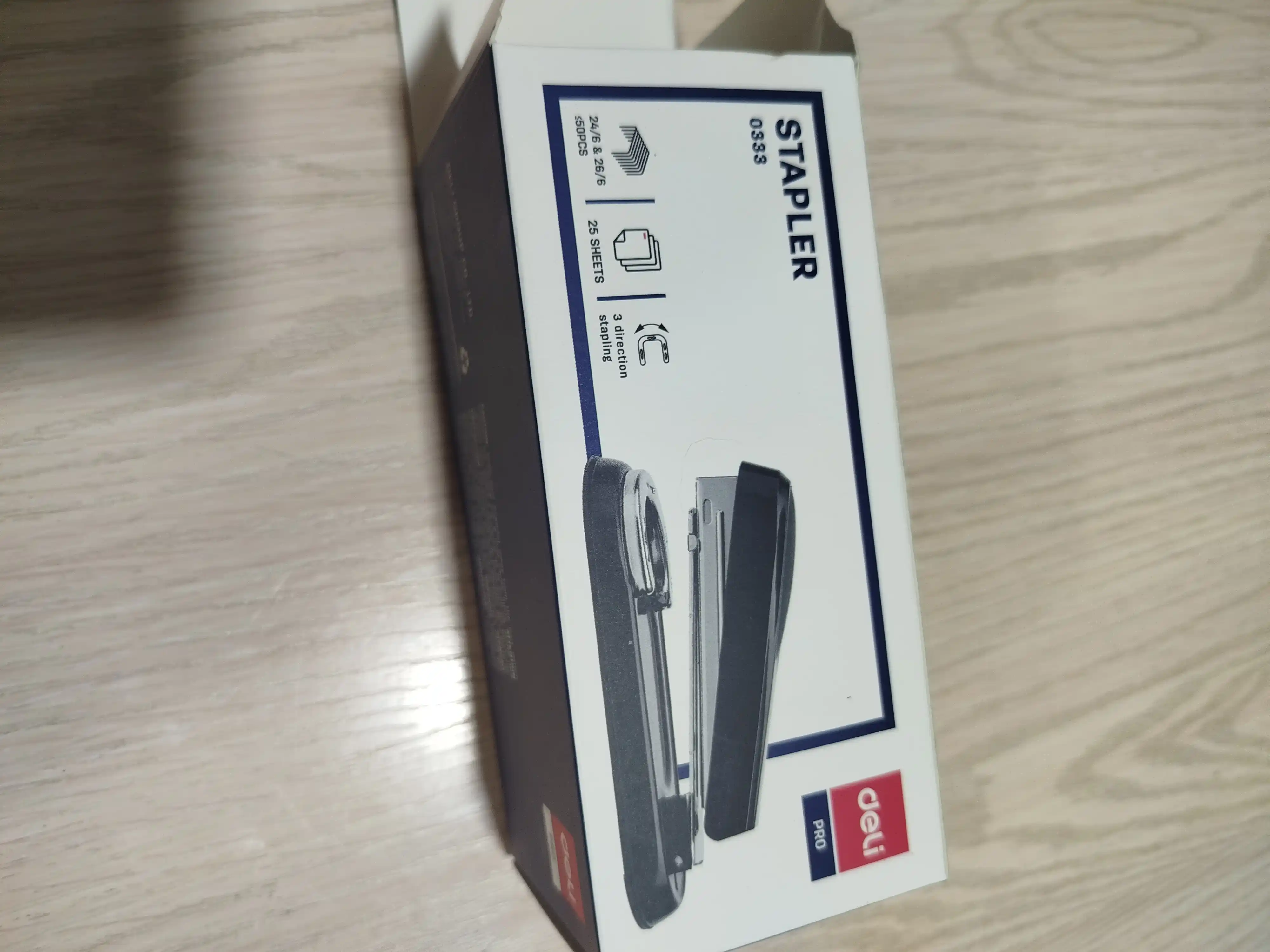 Deli E0333 aylanuvchi stepler, 24/6, 26/6, 25 varaqli, 80 gr