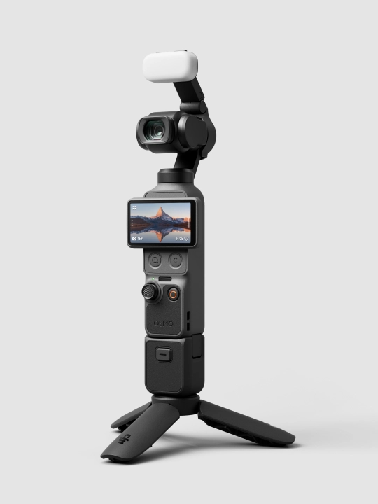DJI Osmo Pocket 4 Creator Combo ekshn-kamera 4K, OLED sensorli ekran va stabilizatsiyalik