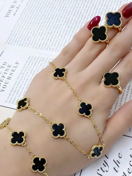 Украшения Van Cleef для девочек и женщин – современные, красивые, с цветочными мотивами