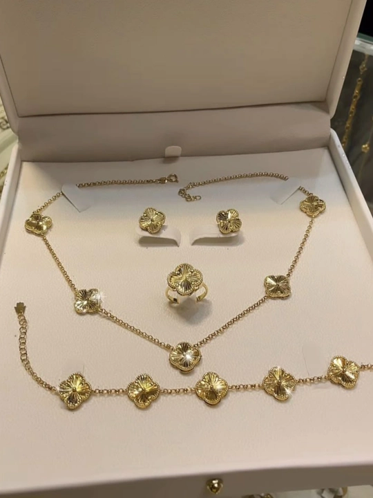 Qizlar va ayollar uchun Van Cleef zargarlik buyumlari - zamonaviy, chiroyli, gul naqshli - 