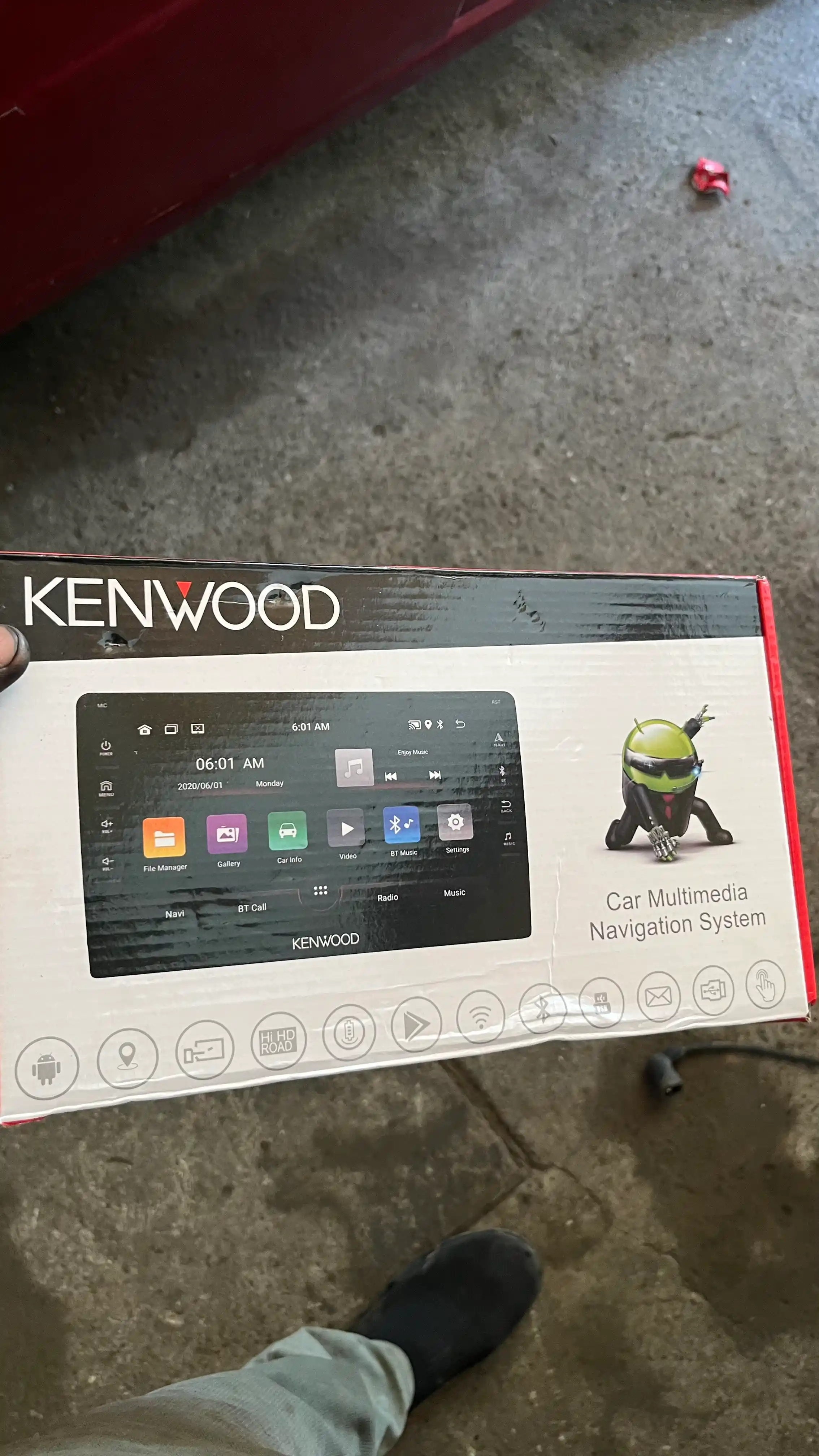 Avto Monitor — Android, Wi-Fi, 4/64 GB, universal ekran, qotmas va qizimas, 2 yil kafolat