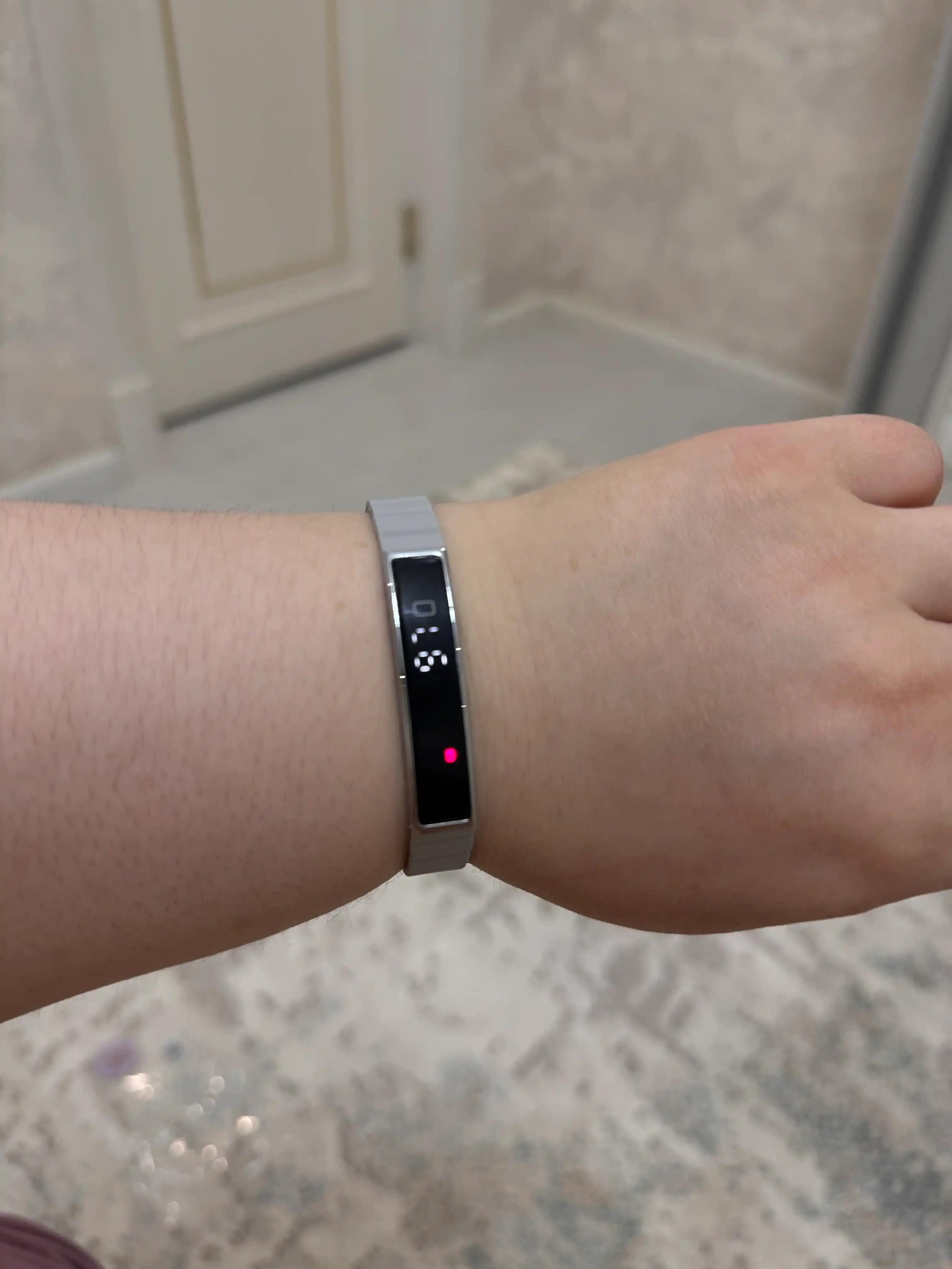 Aqlli braslet-soat, fitnes treker, pulsometr, uyqu monitoringi, 2 ta tasma