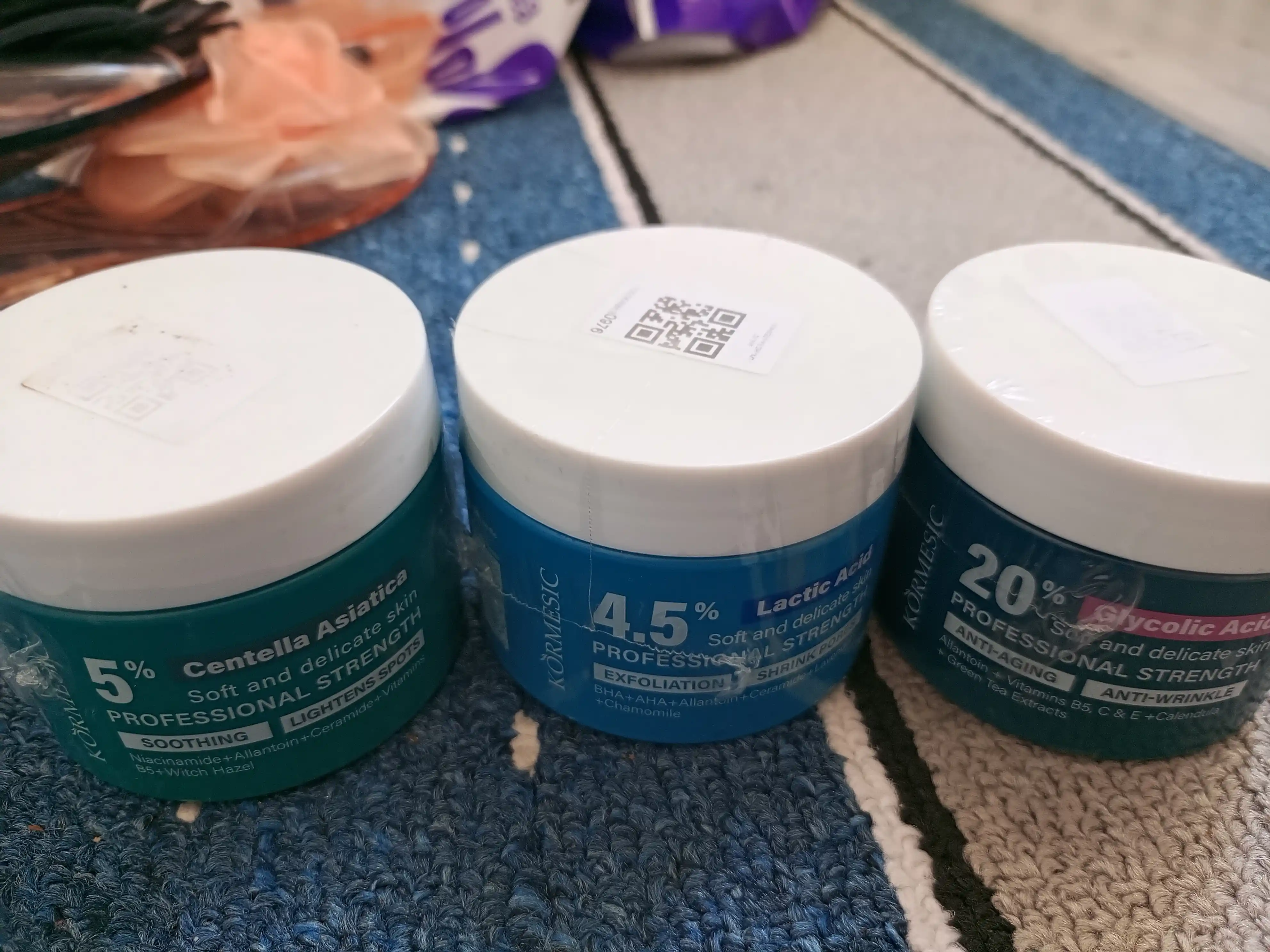 Peeling, tinchlantiruvchi, teshiklarni toraytiruvchi paxta yostiqchalari, 110 g / 50 dona