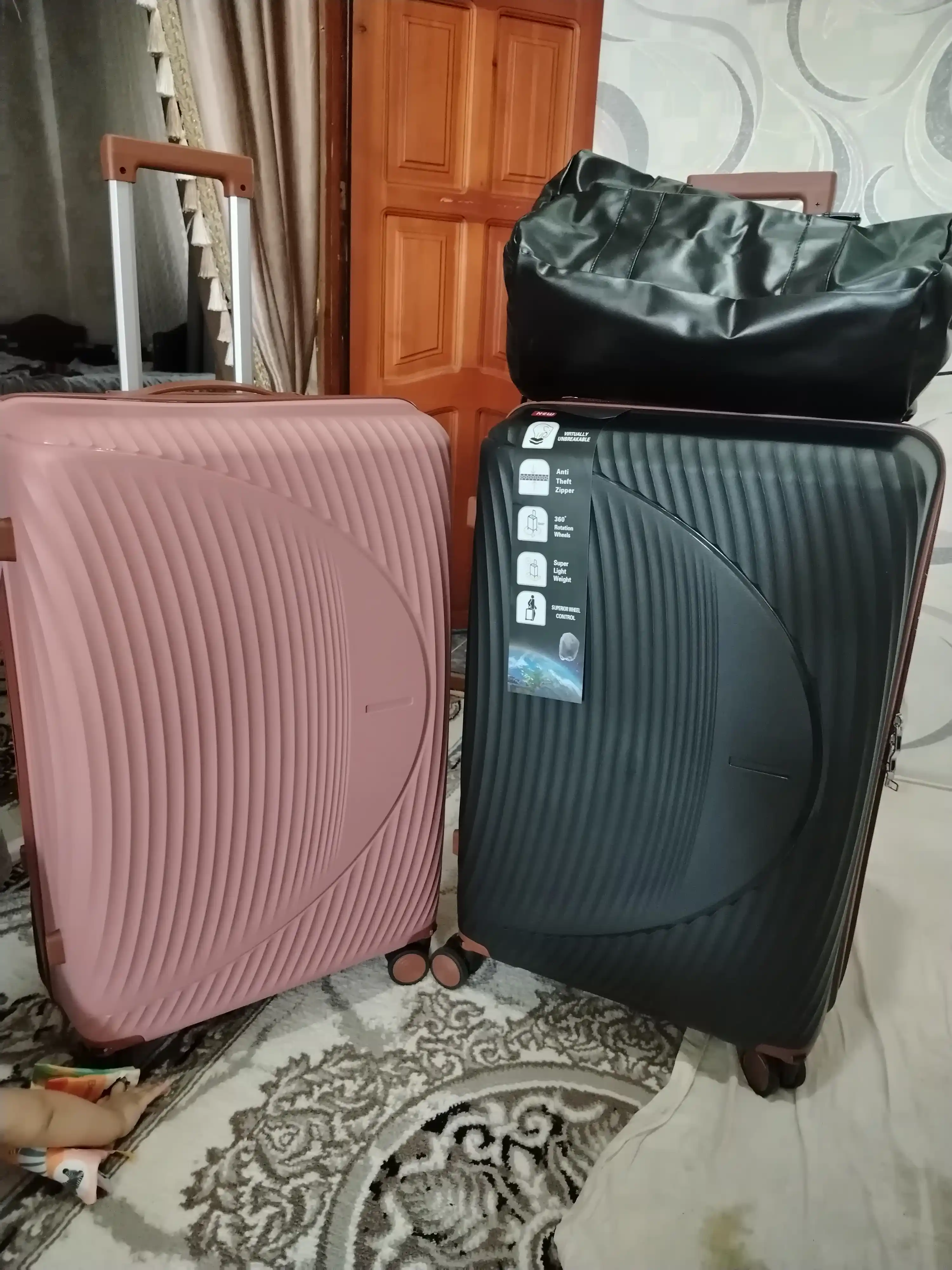 Sayohat chamadoni S+M+L, kodli qulfli, polipropilen, 360° g'ildirakli