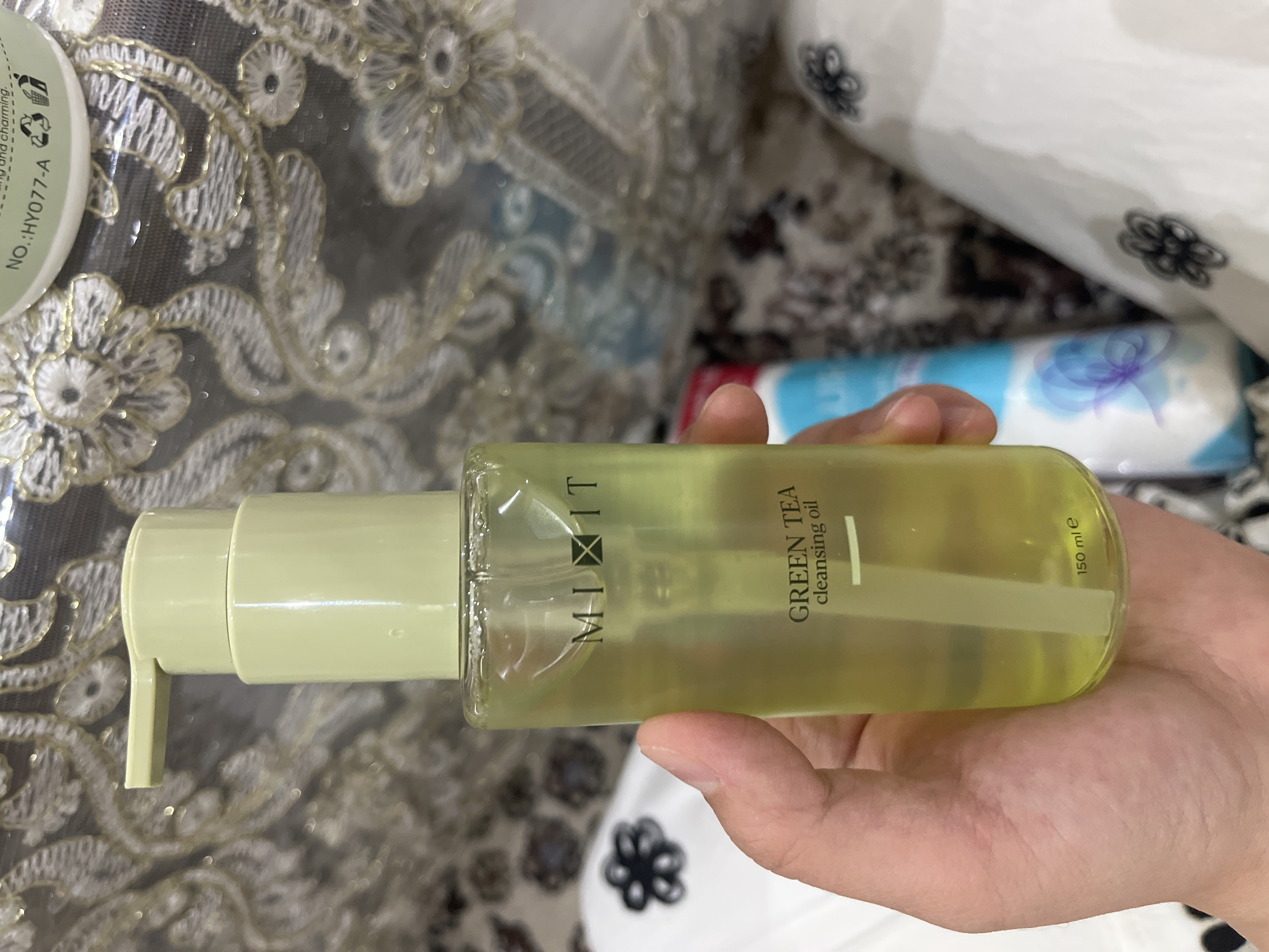 Yuzni ifloslanish va yog‘li yaltiroqlikka qarshi yuvish uchun gidrofil moy MIXIT, 150 ml