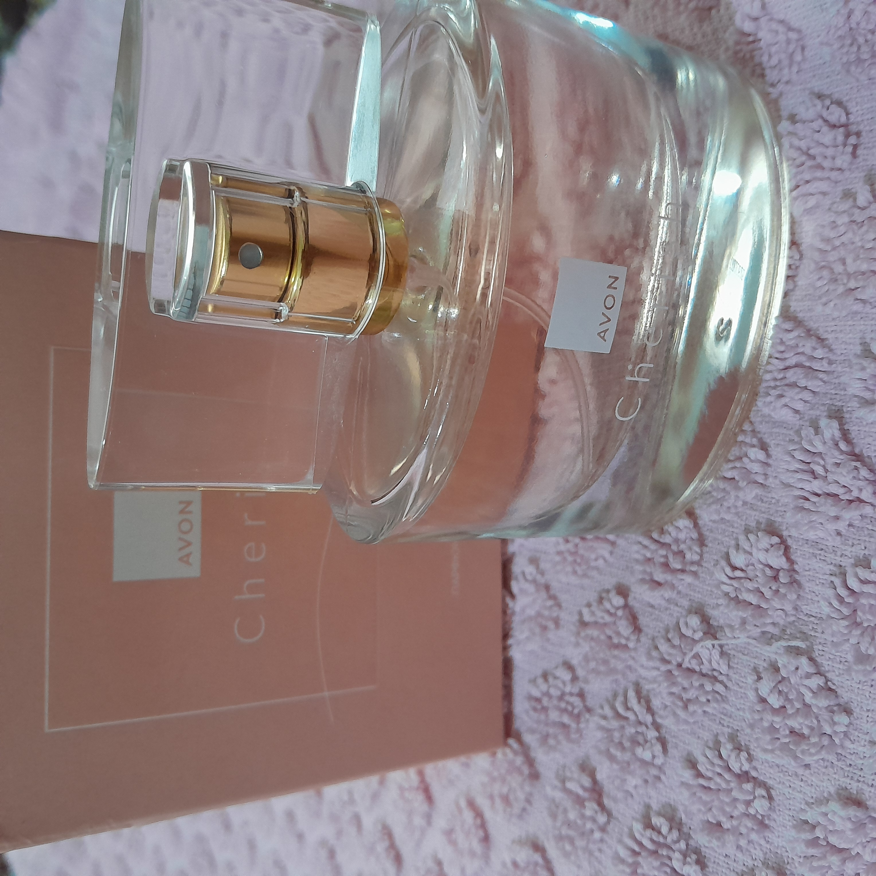 Ayollar uchun parfyumlangan suv Avon Cherish, 45 ml