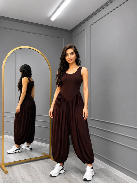 Ayollar uchun oversize kombinezon keng shimli va cho‘ntakli - 