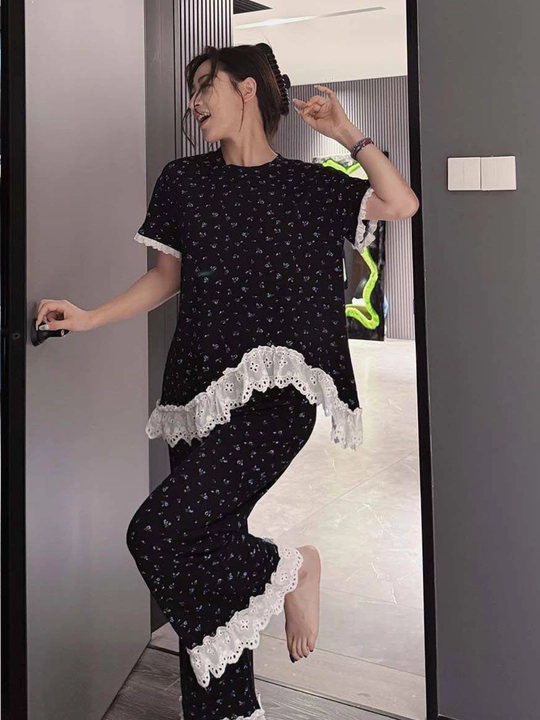 Ayollar uy kiyimi, ayollar pijamasi, ayollar kiyimi