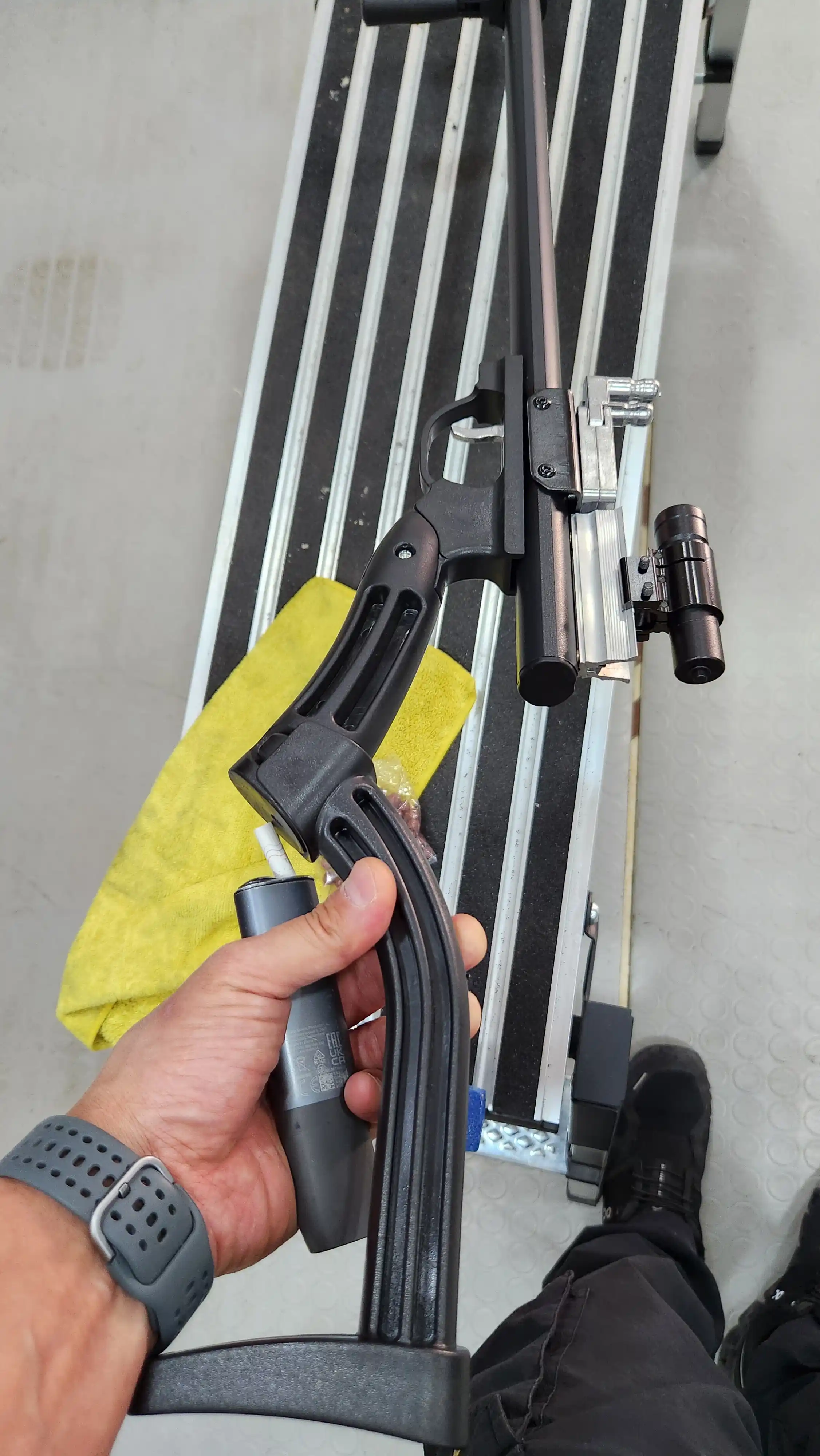 Arbalet rogatka – universal kuchli professionallar uchun, 5 rezinka va lazer bilan