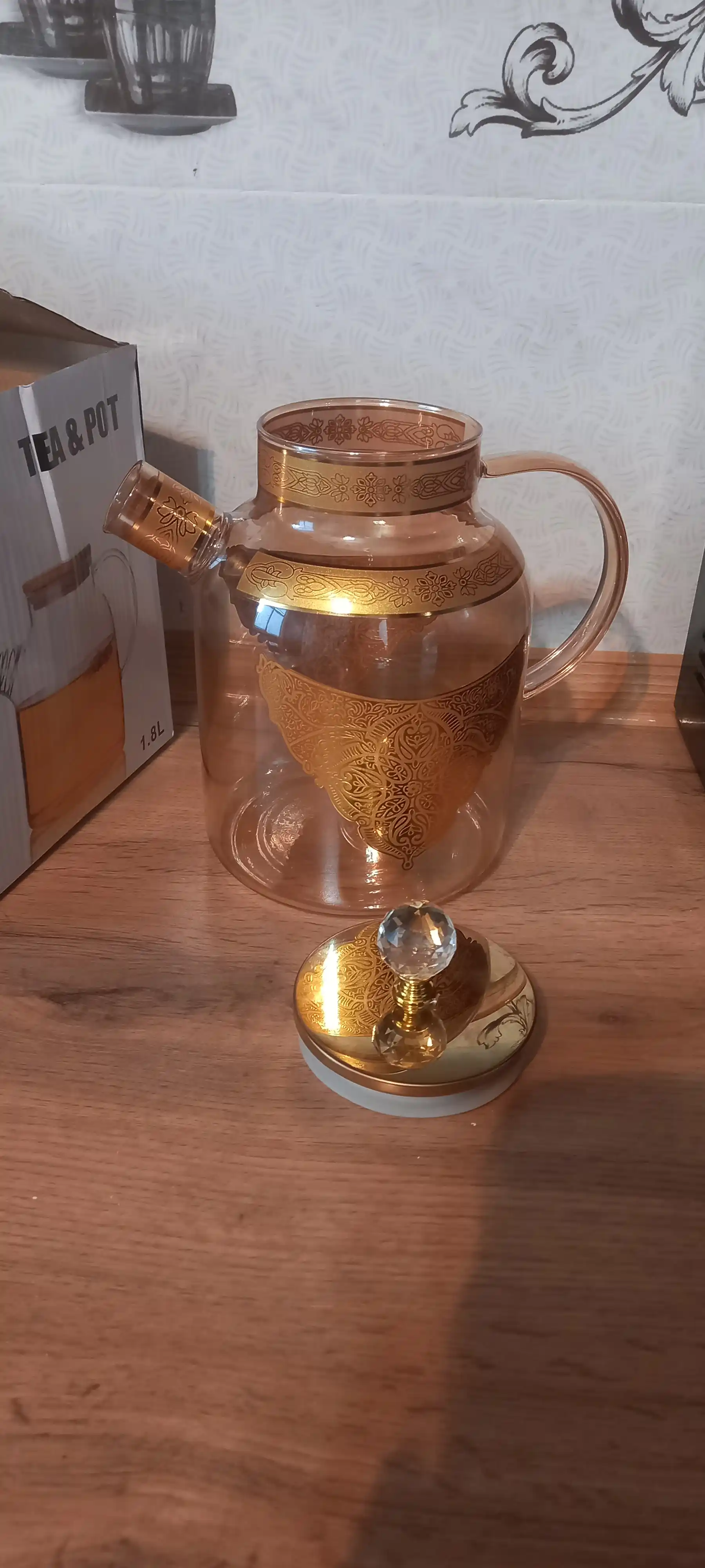 Choynak Issiqlikka chidamli shishadan yasalgan, prujinali elakli bezakli shisha choynak