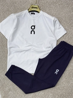 Темно-синий
