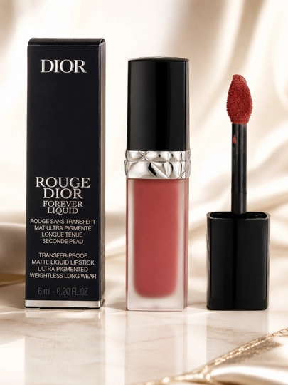 Матовая жидкая помада Dior Rouge Dior Forever Liquid 458 нежный коралловый оттенок