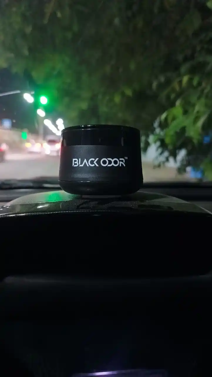 Mashina, uy, ofis uchun "BLACK ODOR" xushbo‘ylantiruvchisi va xushbo‘ylantiruvchisi