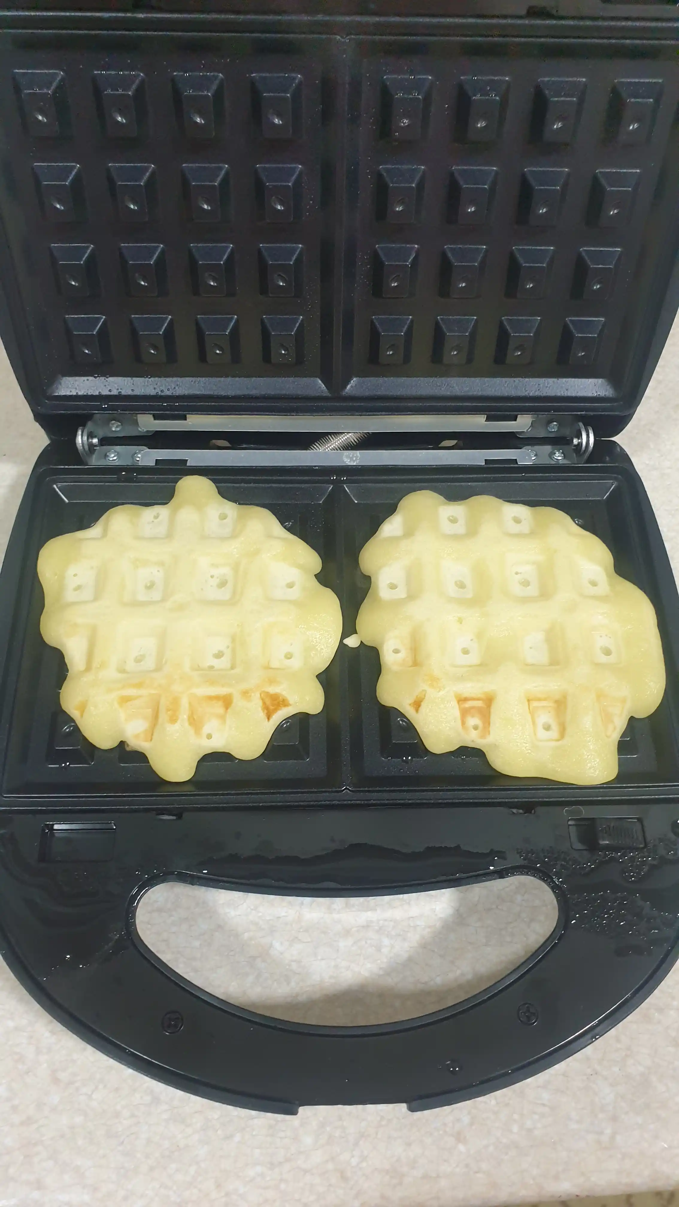 Ko'p funksiyali vafli pishirgich-toster, sendvich Sonifer, 9 tasi 1 da, 7 tasi 1 da, 5 tasi 1 da, 3 tasi 1 da