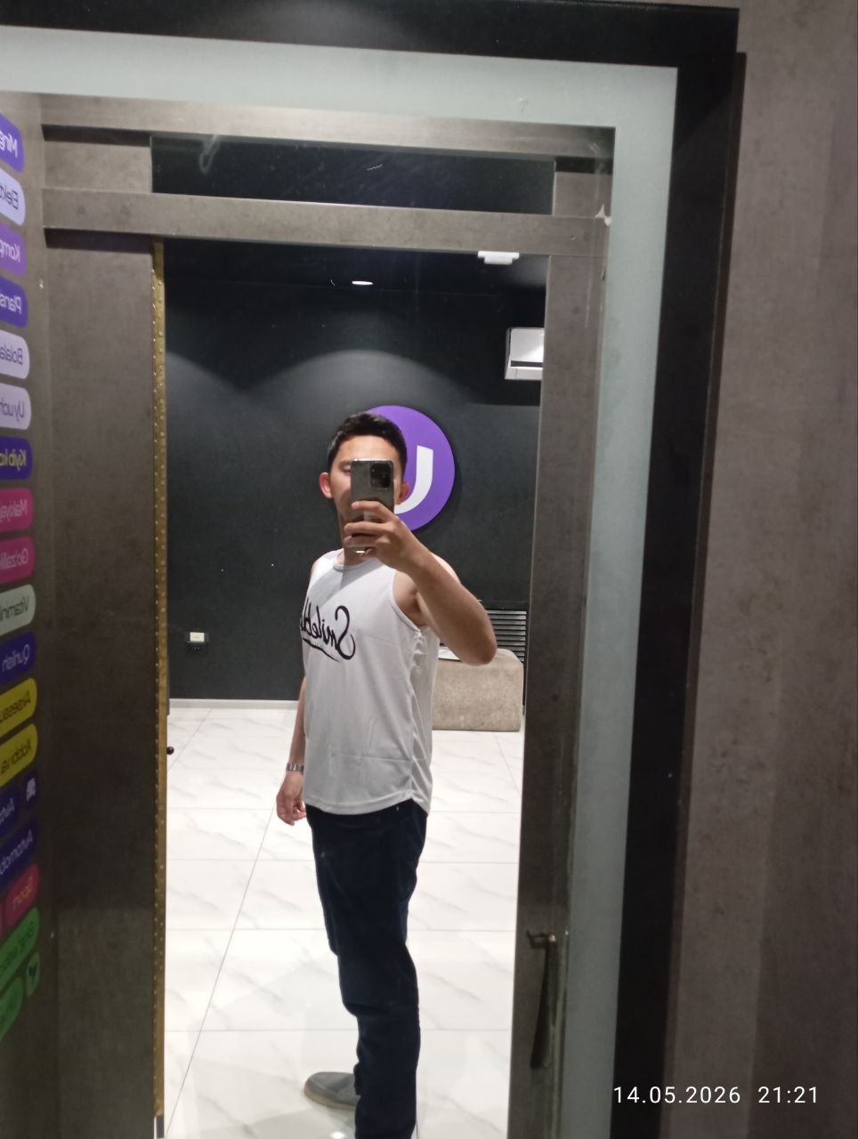 Erkaklar uchun sport maykasi Smilebe, nafas oladigan oq, L–4XL o‘lchamlar