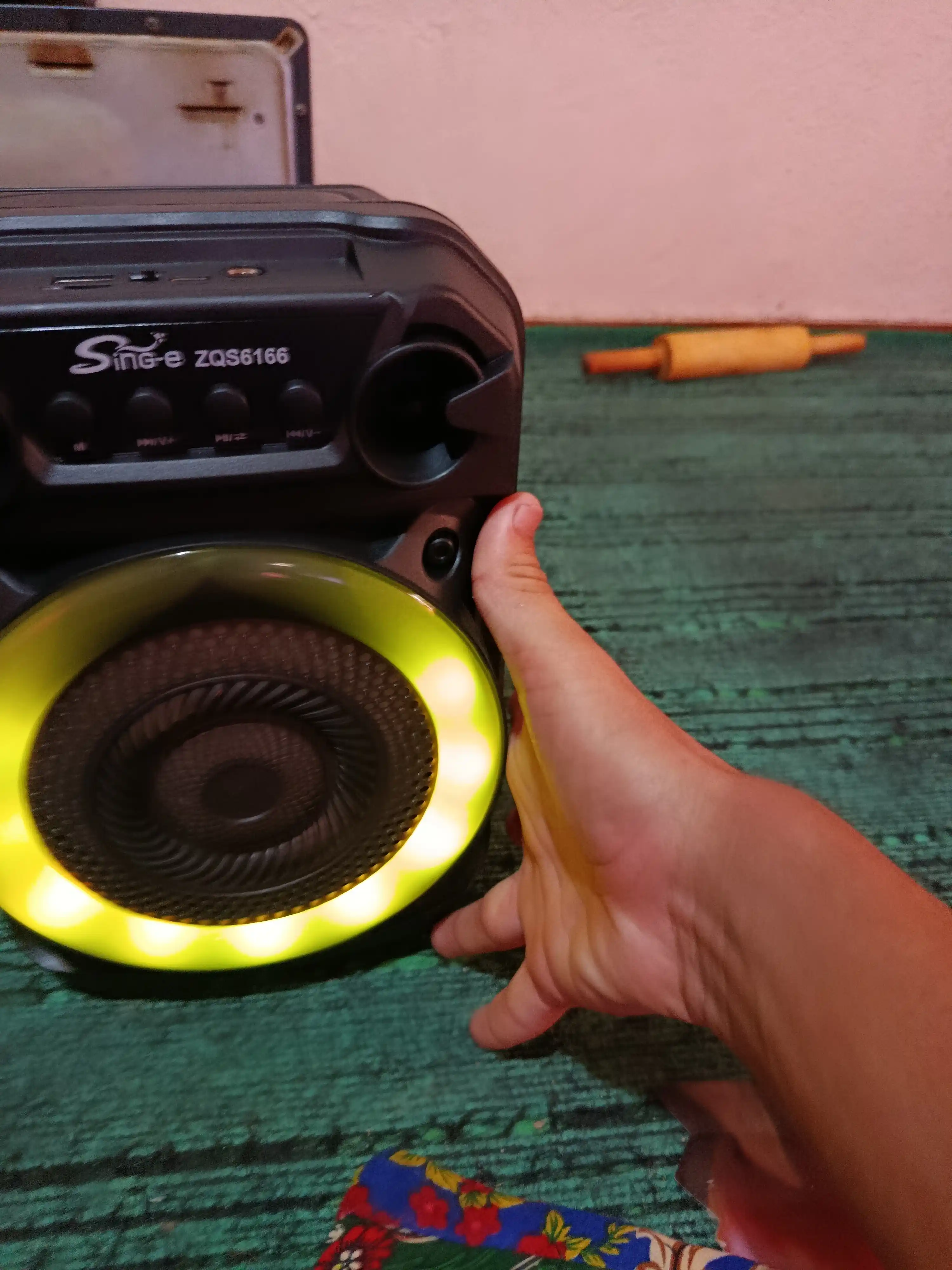 Karaoke kolonka Bluetooth ZQS 6166, 14100 + mikrofon