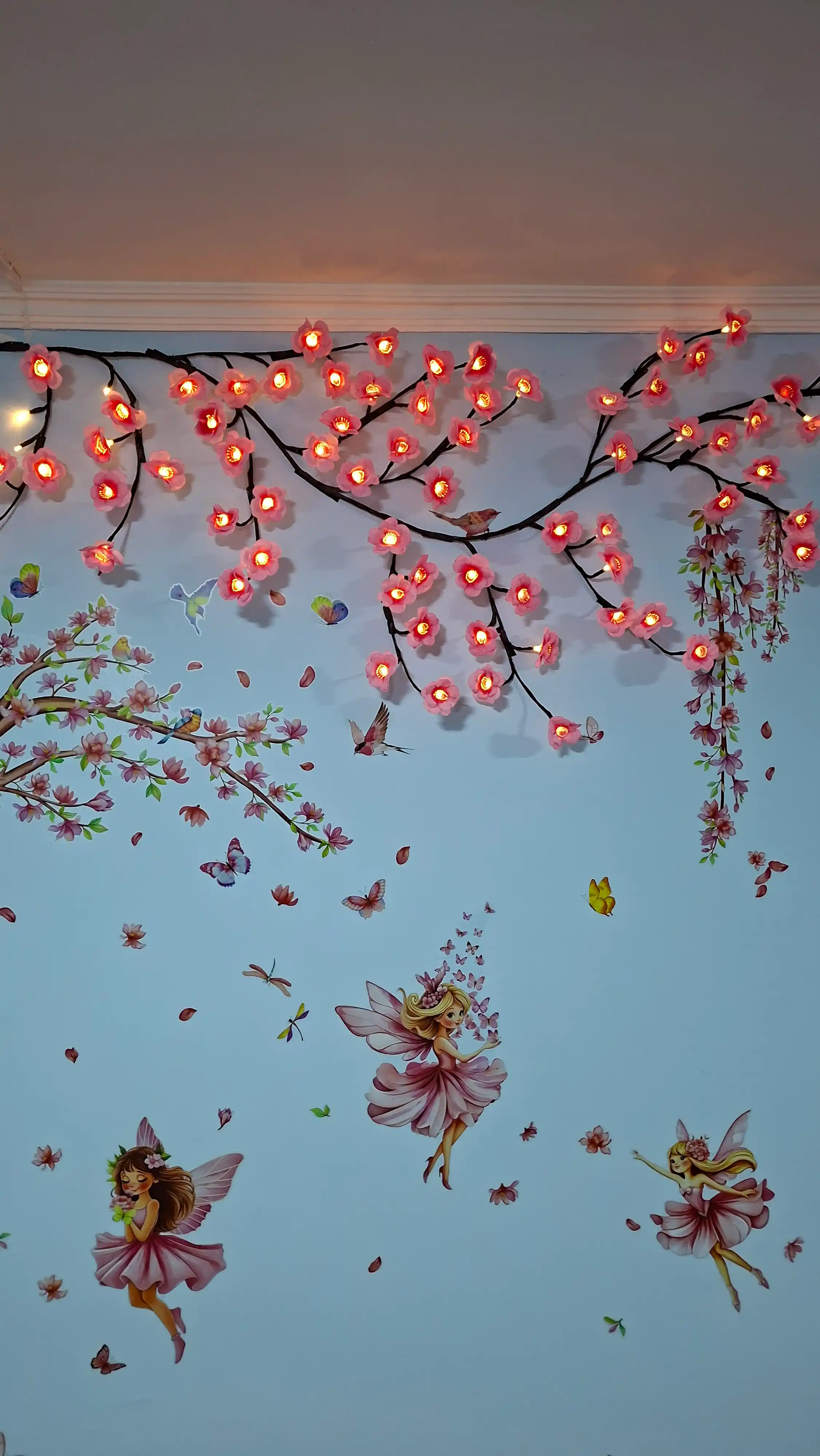 Бра светодиодная "Ветка Сакуры" на стену, 96 LED, гибкая, USB