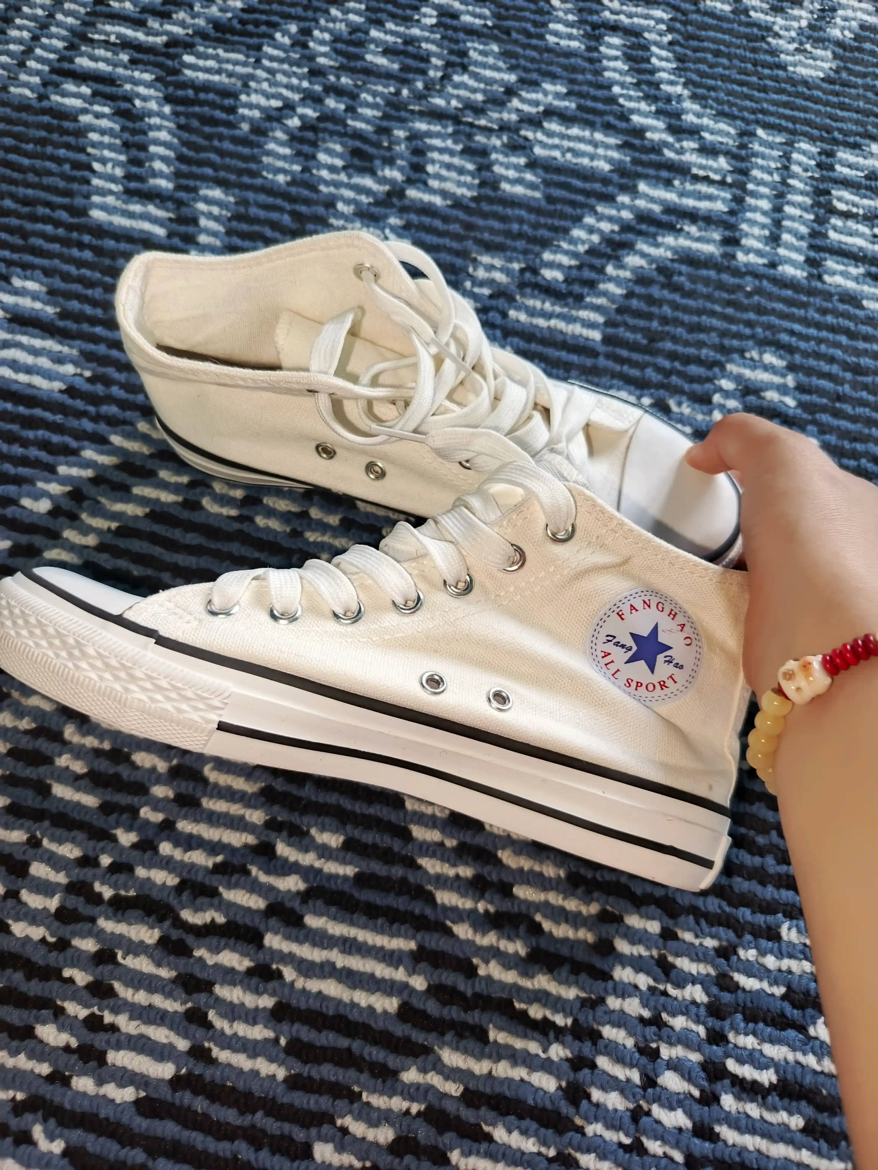 Kedalar Converse sport uchun, yoz-kuz-bahor mavsumi uchun