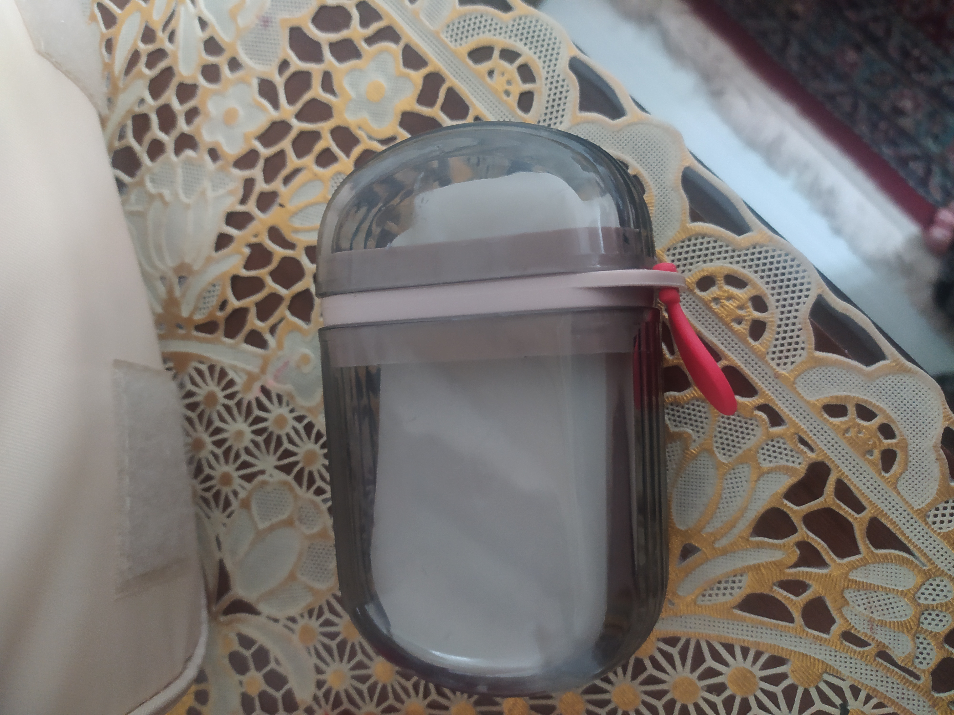 Portativ, suv o‘tkazmaydigan sovun idishi, uy, sayohat va lager uchun ixcham saqlash qutisi
