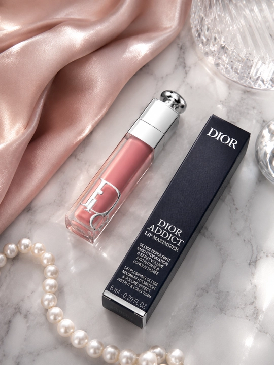 Роскошный блеск для объема и сияния губ Dior Lip Glow Oil 038 Rose Nude увлажнение
