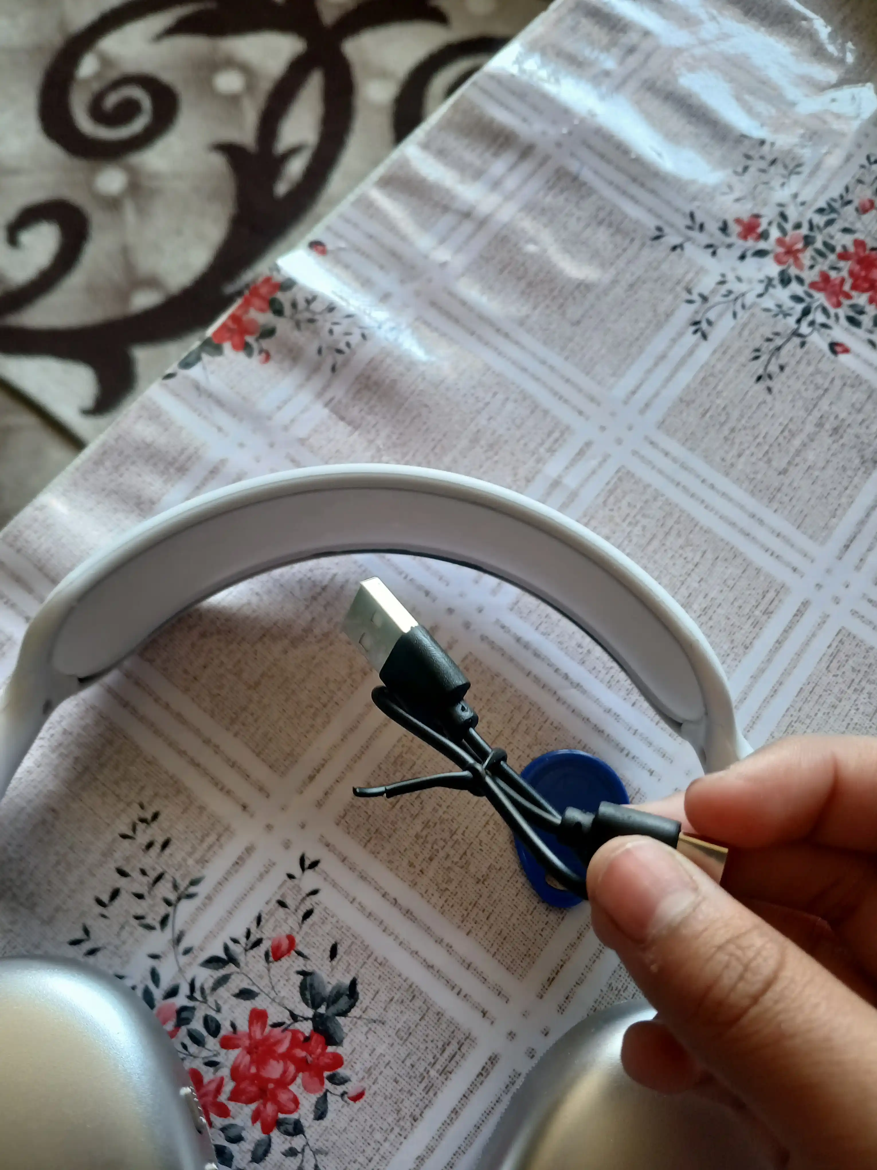 Simsiz Bluetooth quloqchinlar P9, mikrofonli, to'liq o'lchamli